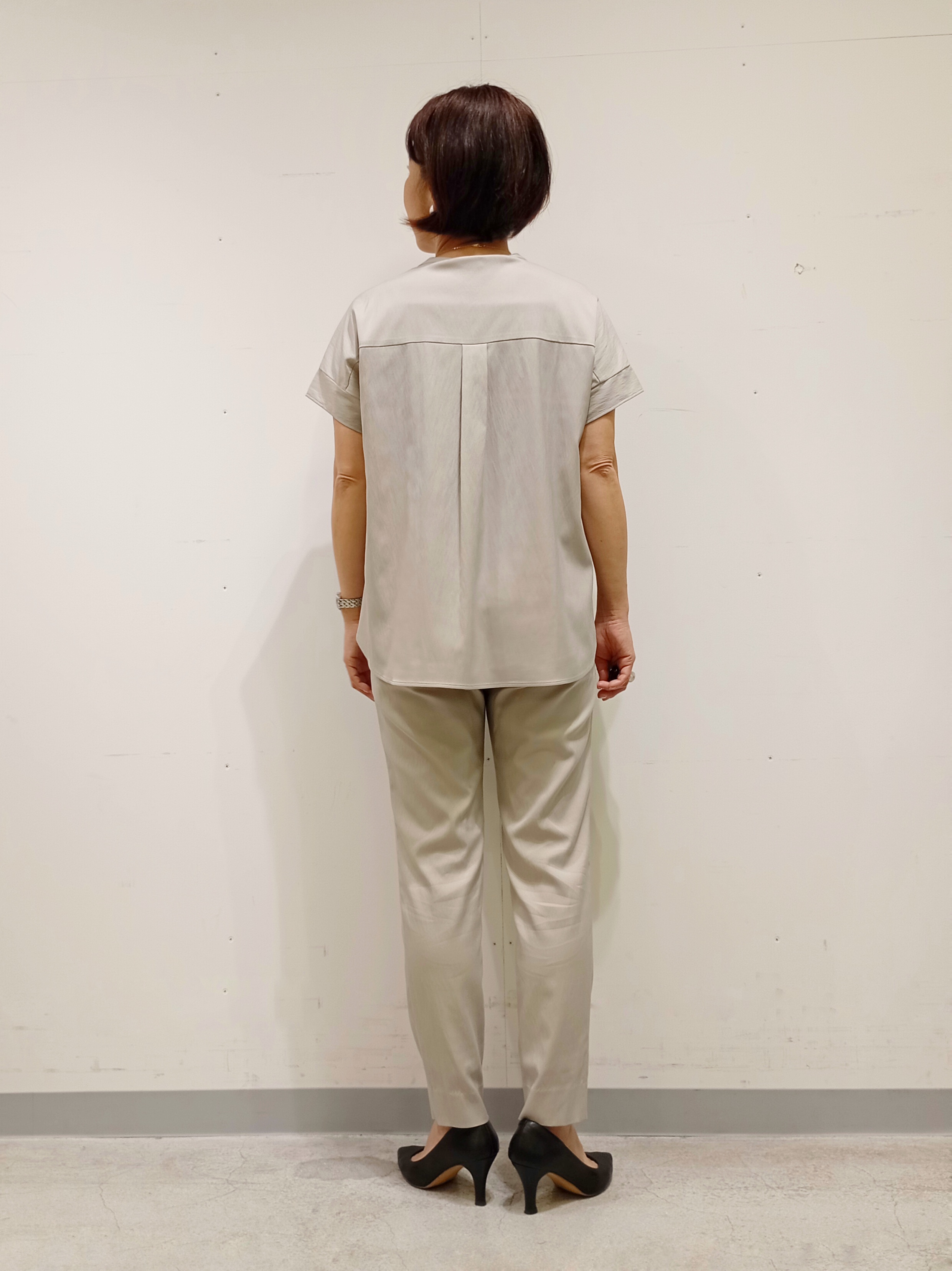 Kさんの「INDIVI｜【接触冷感／透湿／着る日傘】ノーカラージャケット」を使ったコーディネート