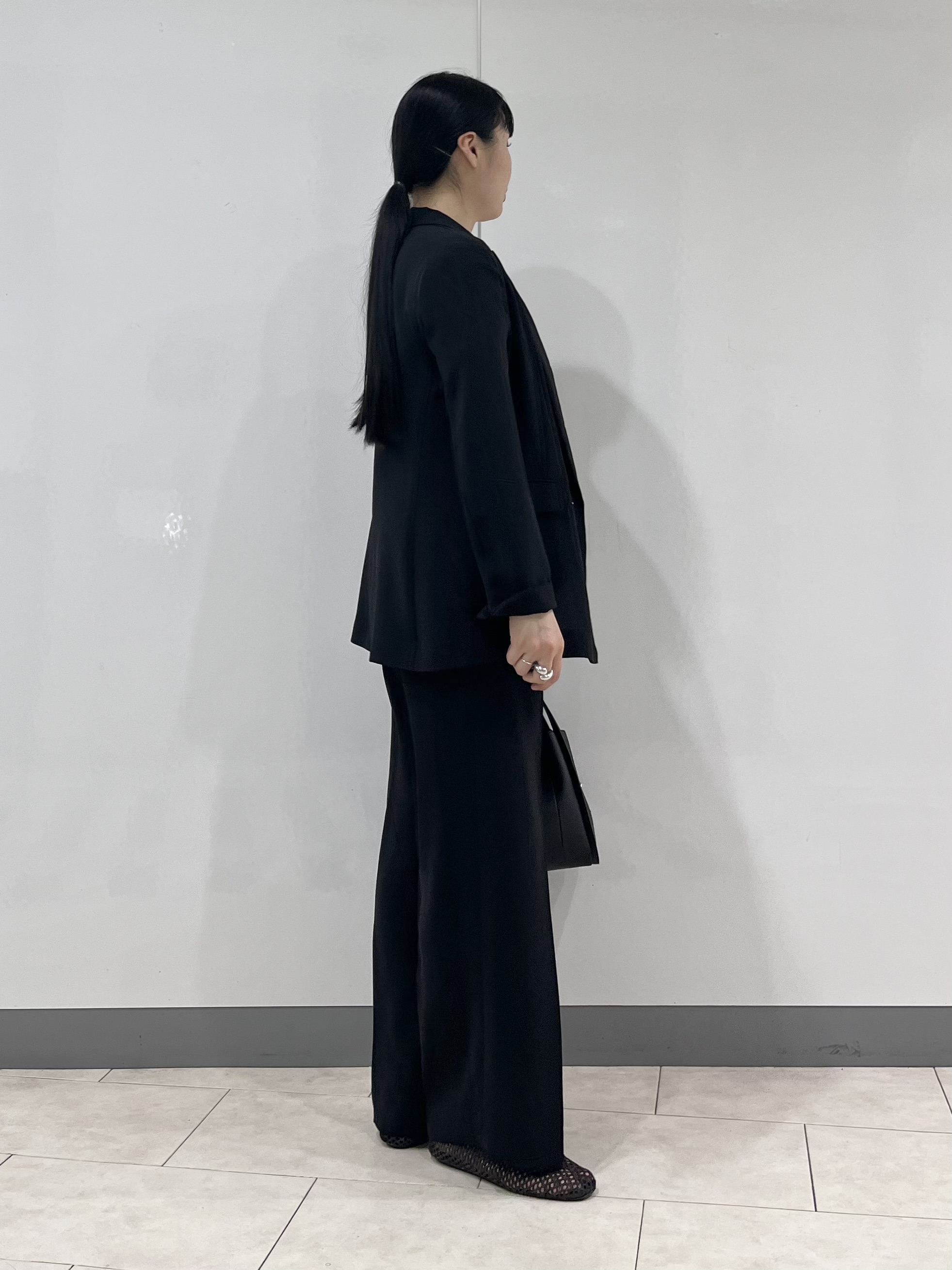 hasuさんの「INDIVI｜【洗える／多機能／SETUP可】着る日傘ダブルジャケット」を使ったコーディネート