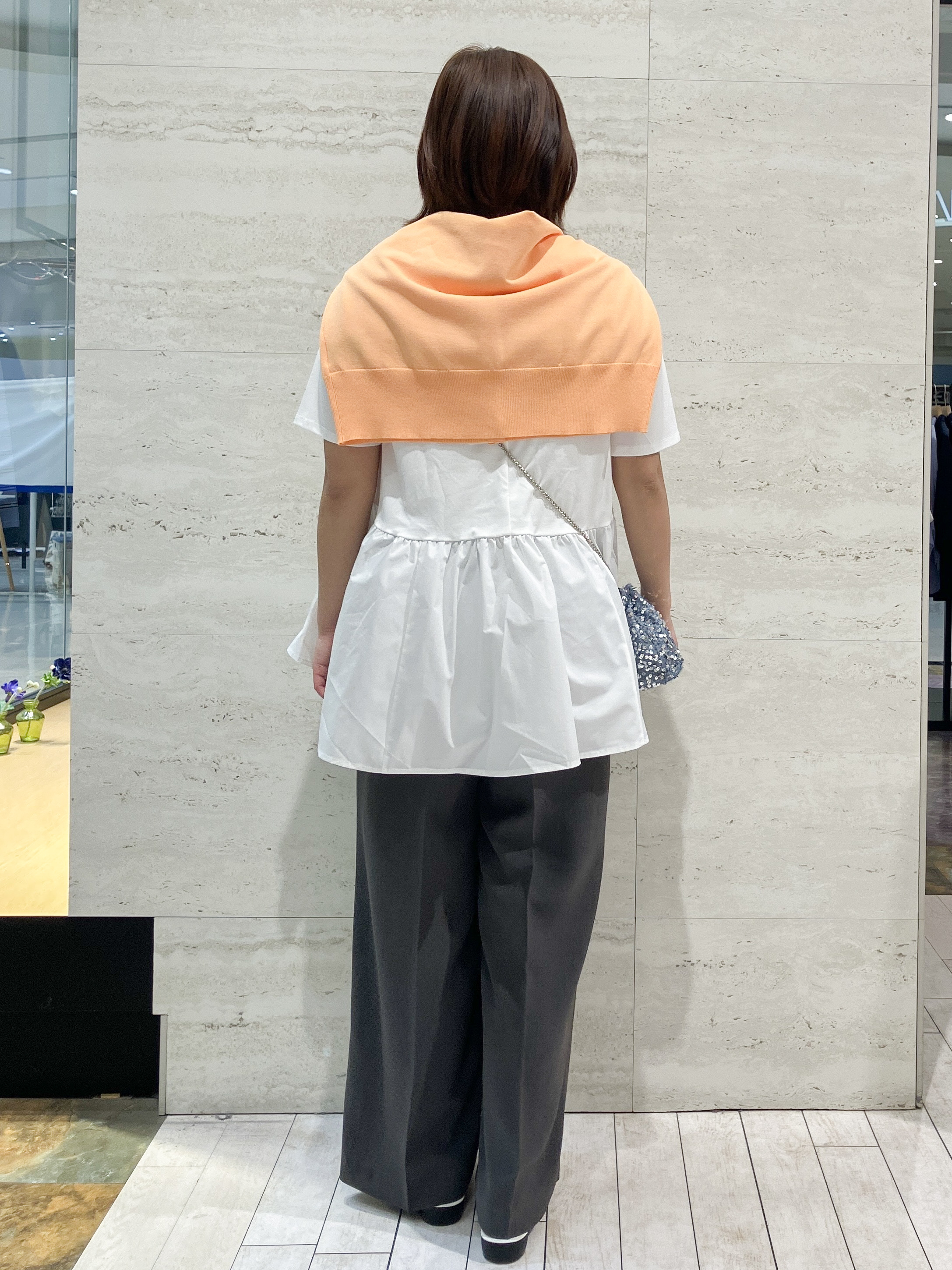 FUKAさんの「OPAQUE.CLIP｜ペプラムドッキングカットソー【洗濯機OK】」を使ったコーディネート