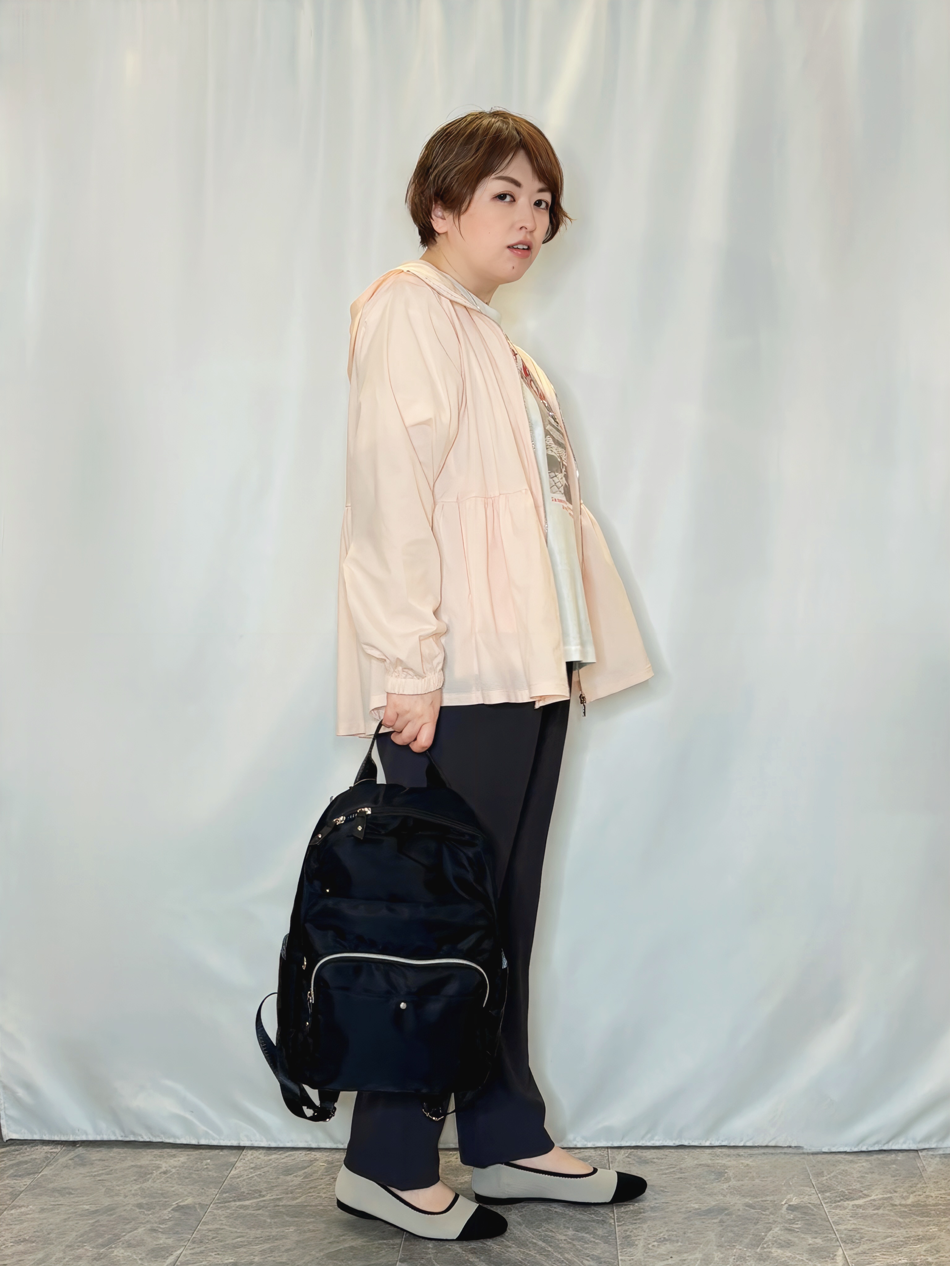 たみさんの「SHOO･LA･RUE｜【S-LL/体型カバー】日焼け対策にも女性らしさを UVカットペプラムパーカ」を使ったコーディネート