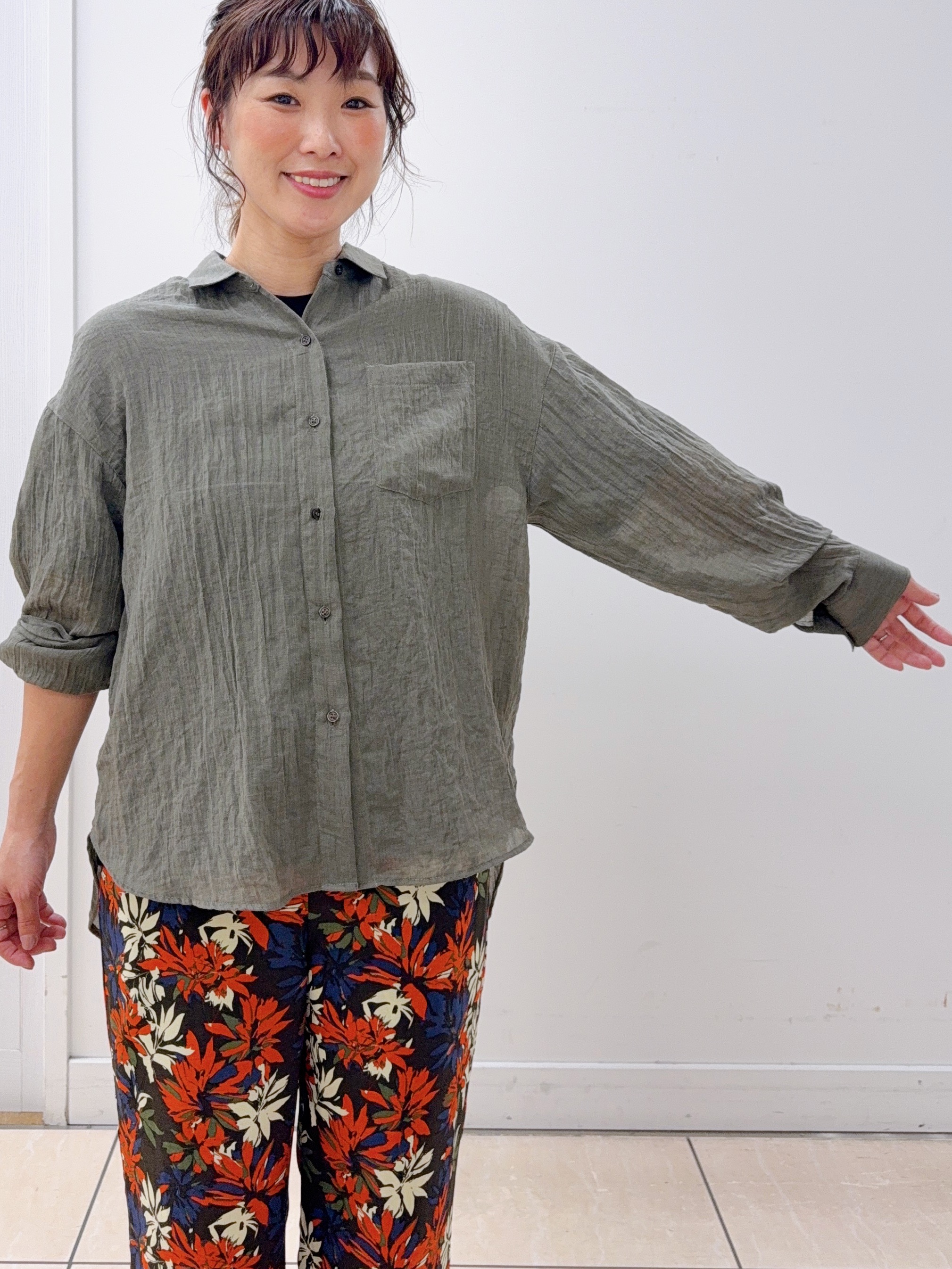 Osawaさんの「Dessin｜【洗える】シアーカラーシャツ」を使ったコーディネート