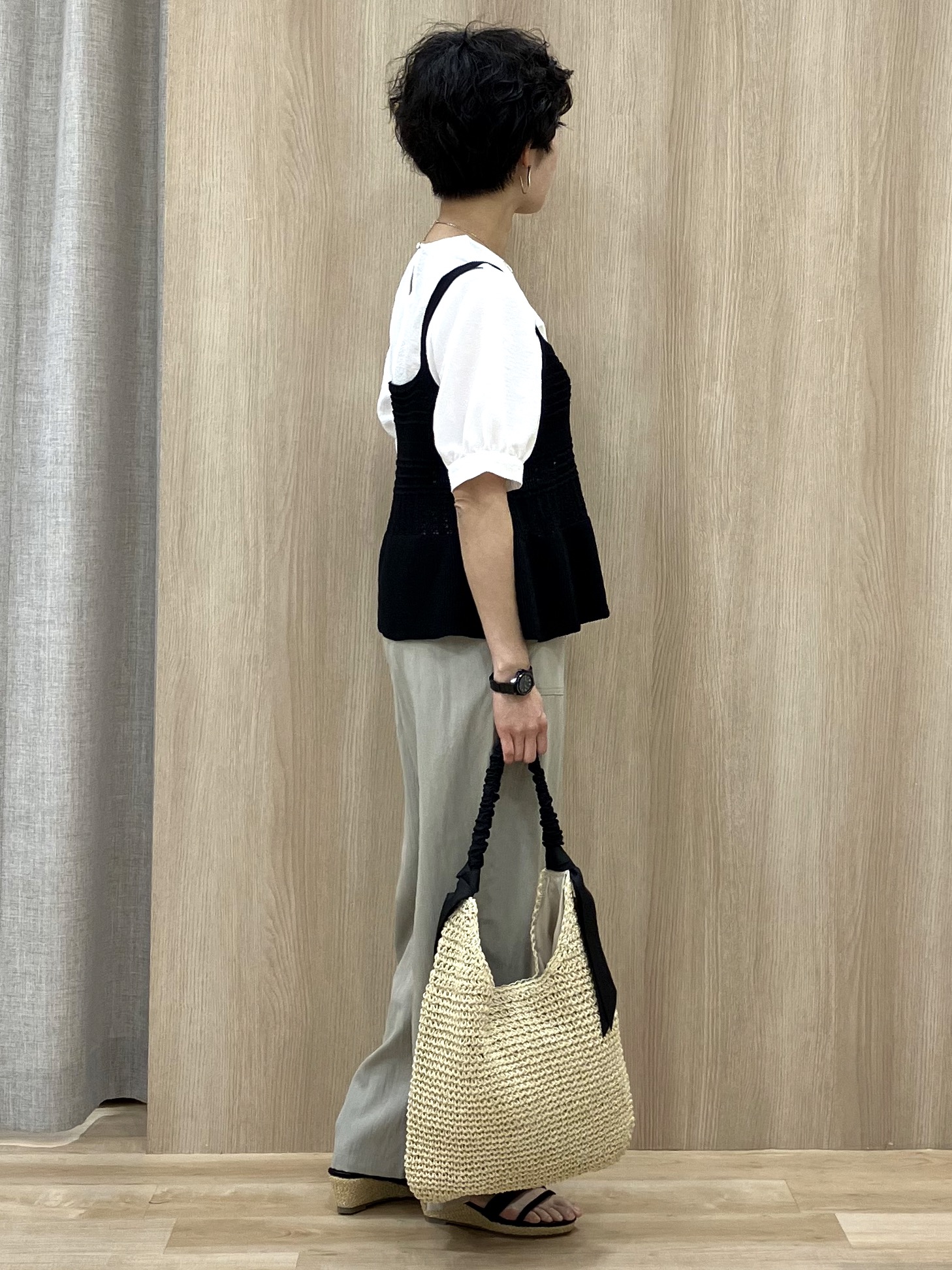Keiさんの「grove｜【2点SET】着るだけで完成、透かし編みニットビスチェ&times;ブラウス」を使ったコーディネート