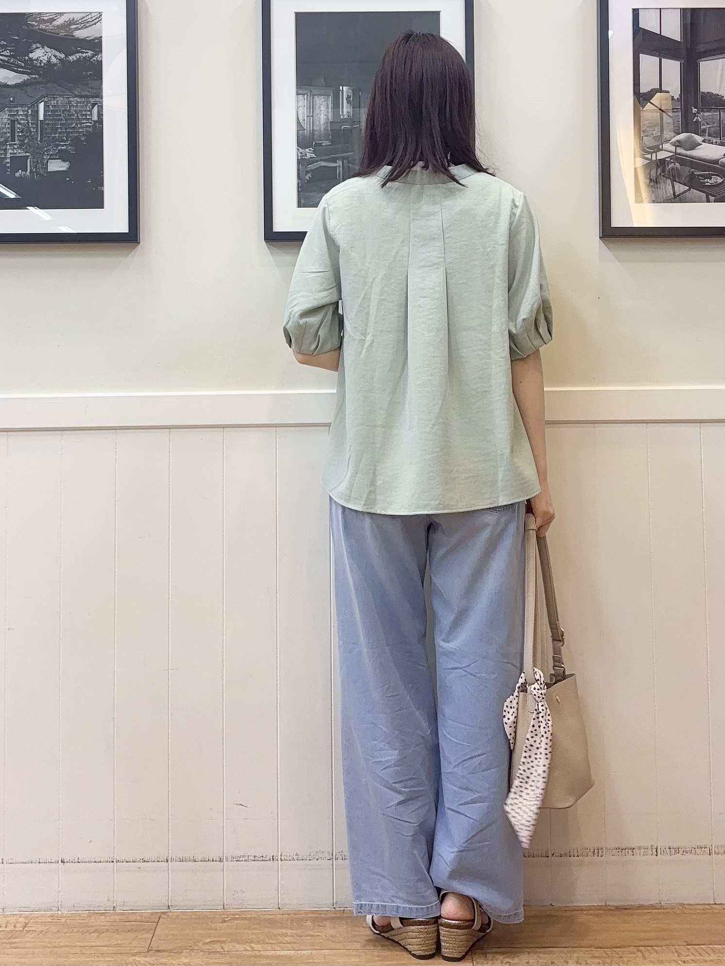 えぬさんの「SHOO･LA･RUE｜【前後2WAY/洗濯機可/S-LL】レースデザインタンクトップ」を使ったコーディネート