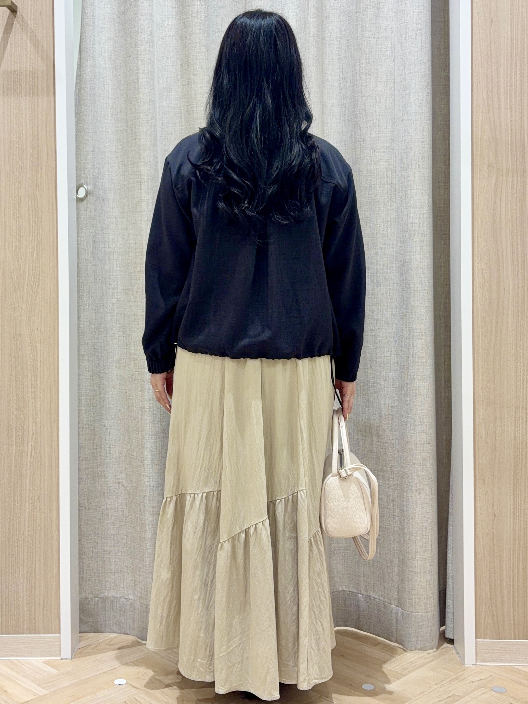 minamiさんの「grove｜【洗える】麻調ノーカラーブルゾン」を使ったコーディネート