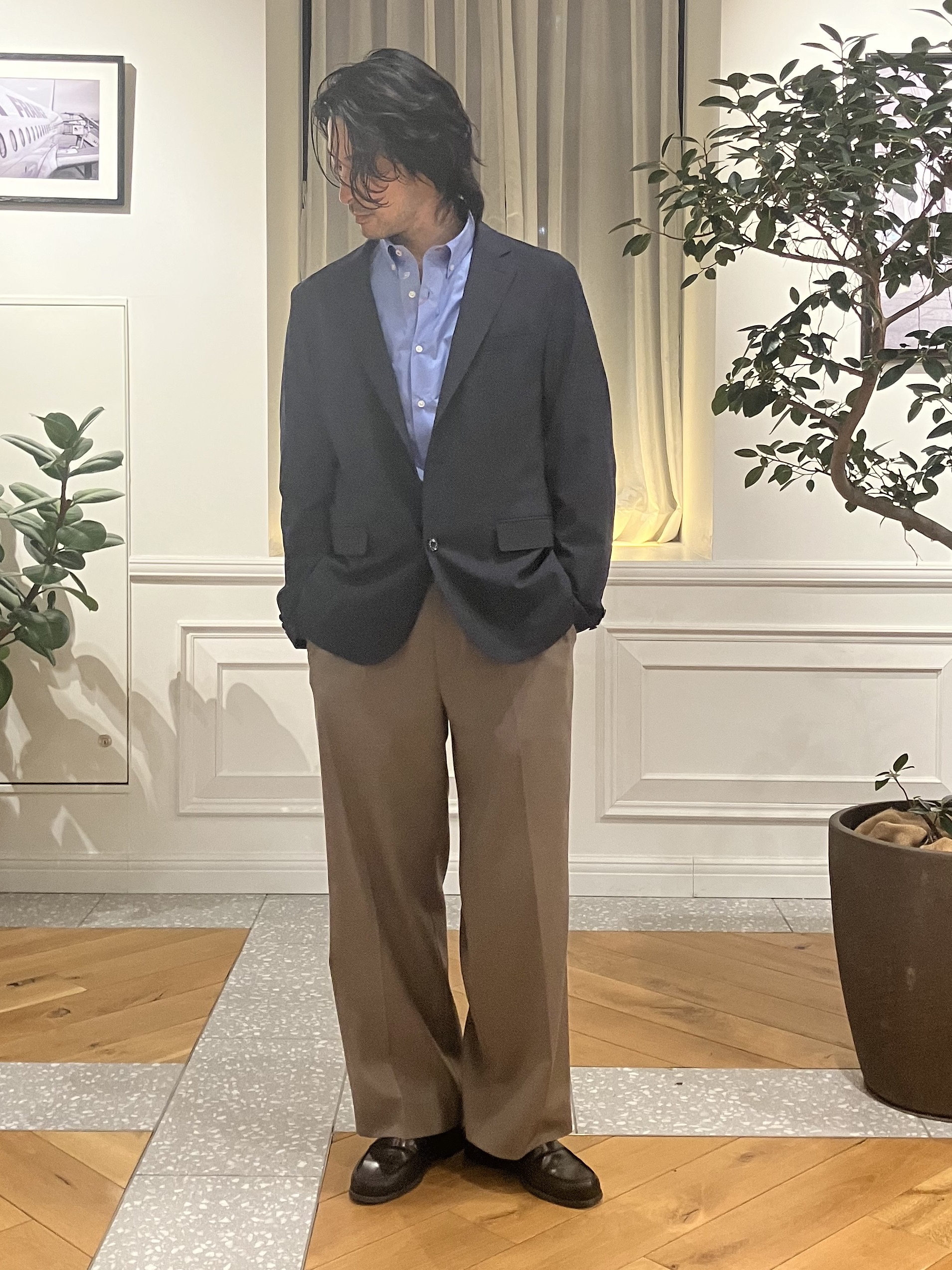 junyaさんの「DRESSTERIOR｜【セットアップ可/MonoMax4月号掲載/Safari5月号掲載】CARREMAN ストレッチジャ」を使ったコーディネート