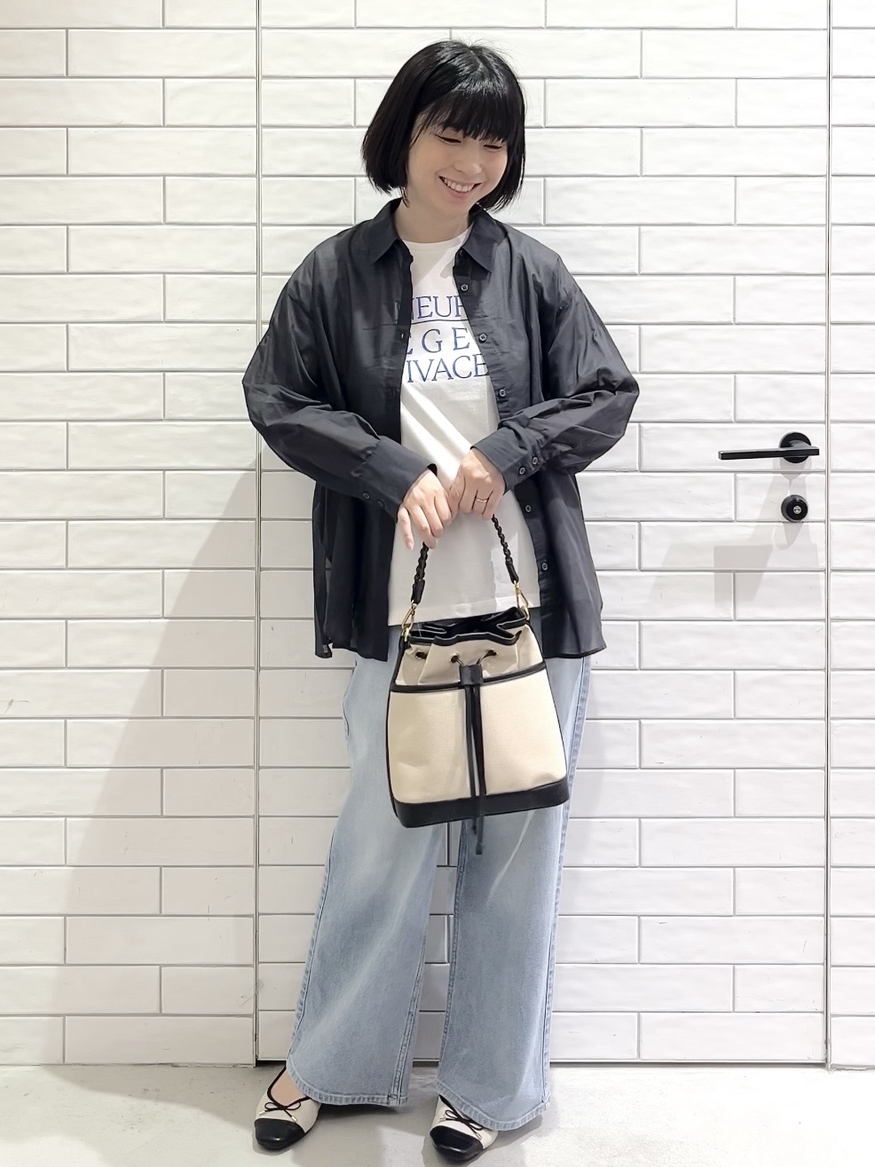 しおりさんの「OPAQUE.CLIP｜シアーローンシャツ【洗濯機OK】」を使ったコーディネート
