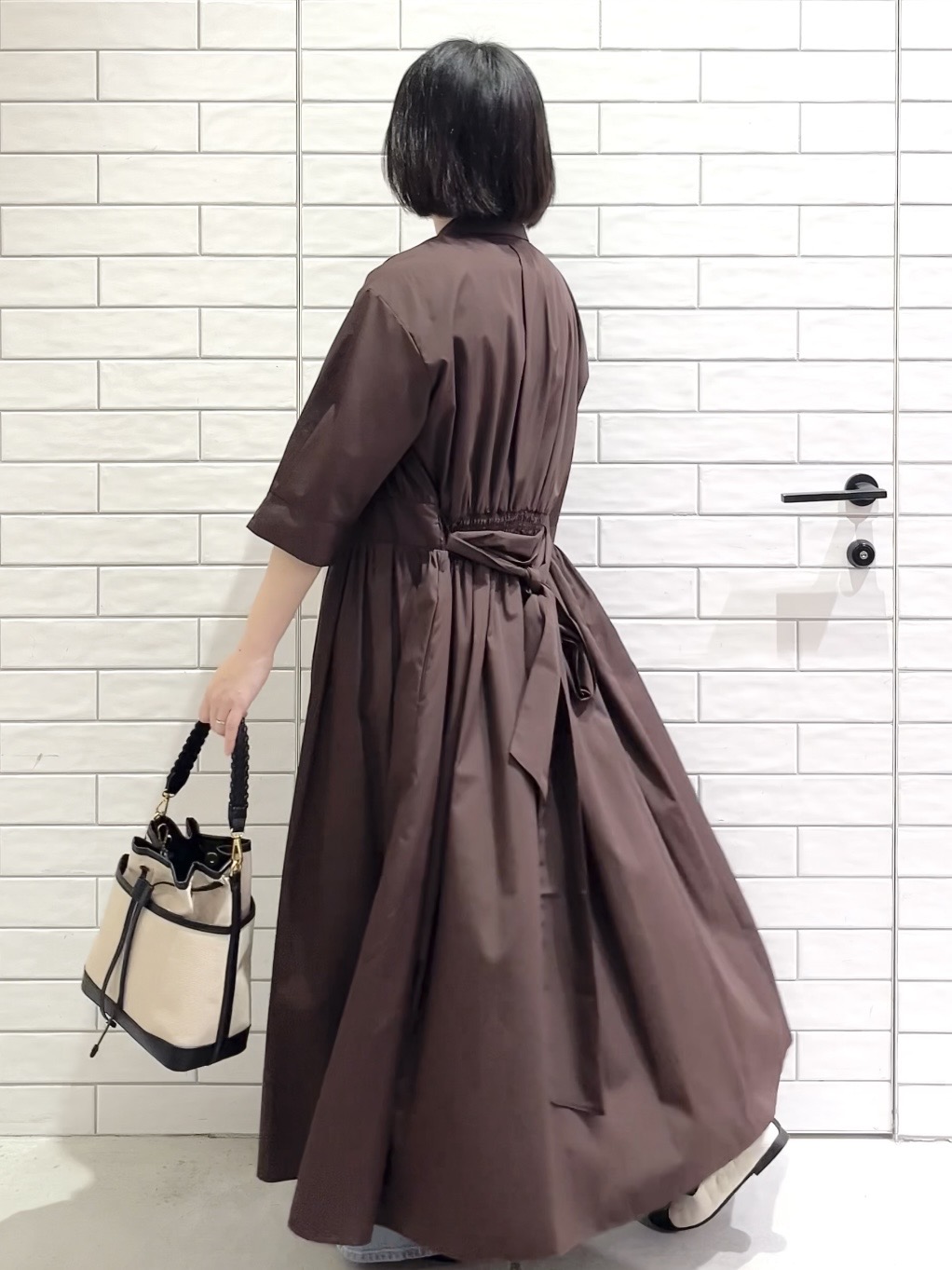 しおりさんの「OPAQUE.CLIP｜リボンベルト付きシャツワンピース【洗濯機OK／防シワ加工】」を使ったコーディネート