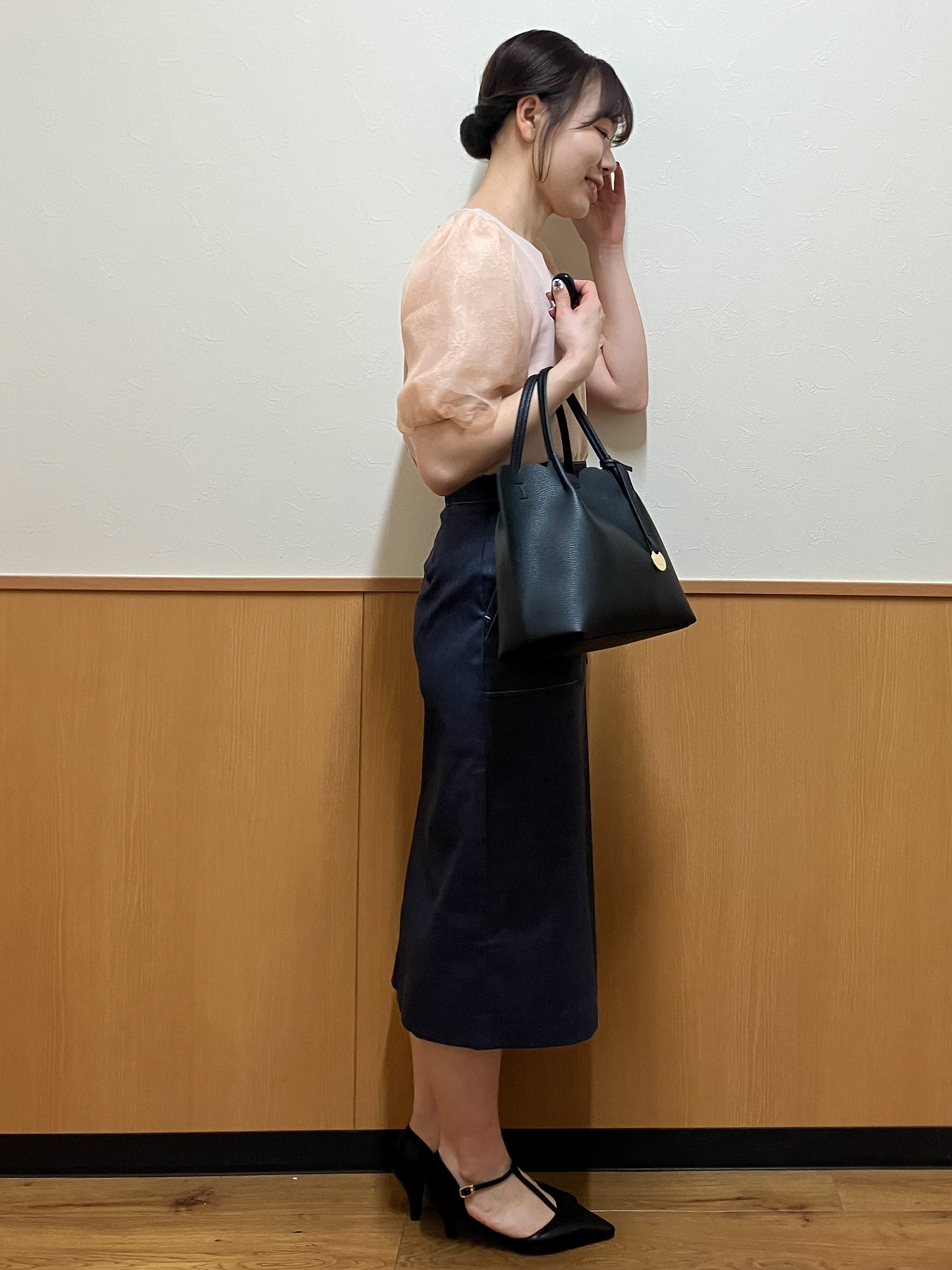 MAYUKIさんの「index｜【接触冷感／UVケア】シアーバルーンスリーブトップス《洗濯機OK》」を使ったコーディネート