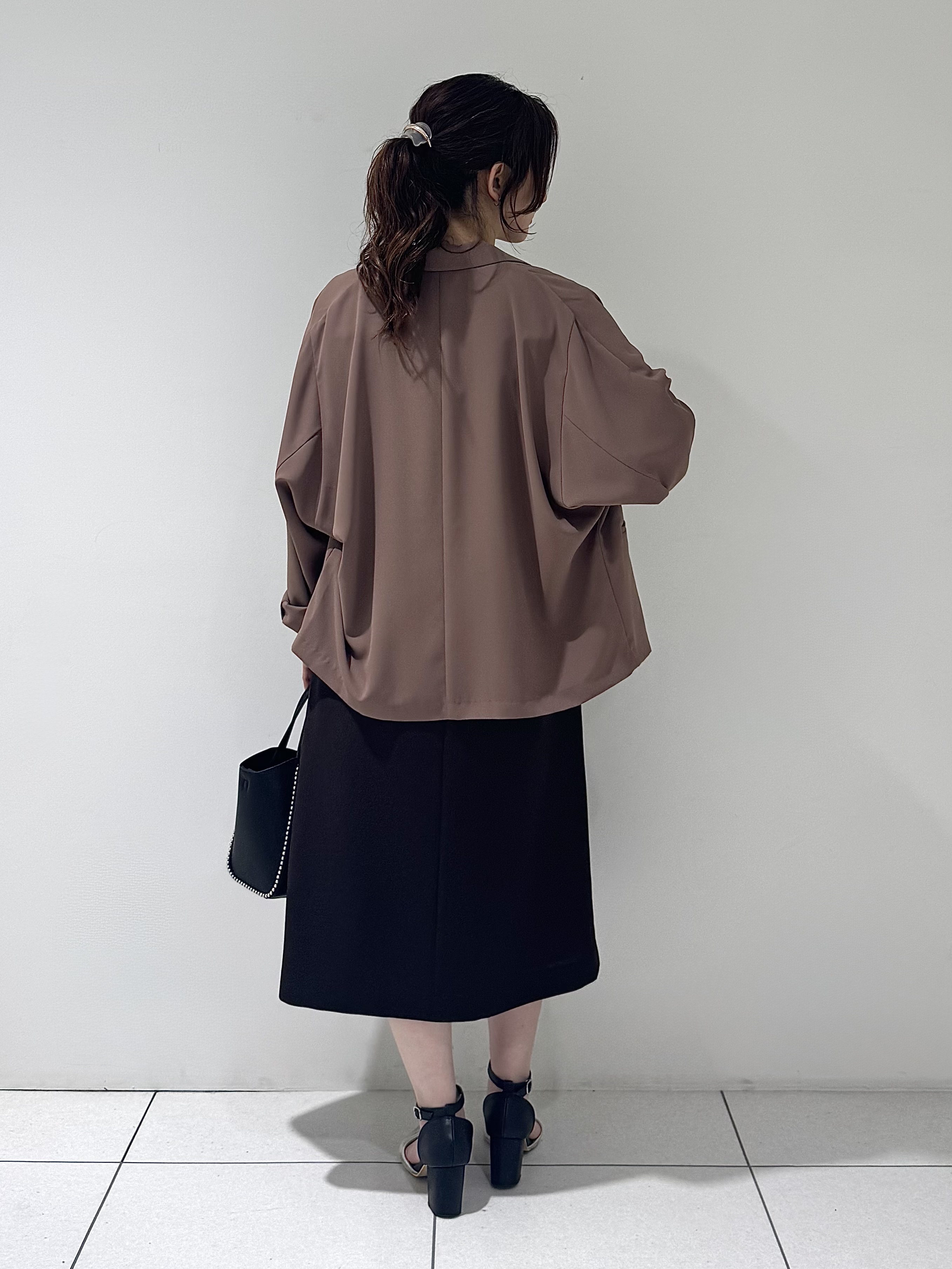 そんさんの「INDIVI｜【接触冷感／透湿／着る日傘】ドルマンダブルジャケット」を使ったコーディネート