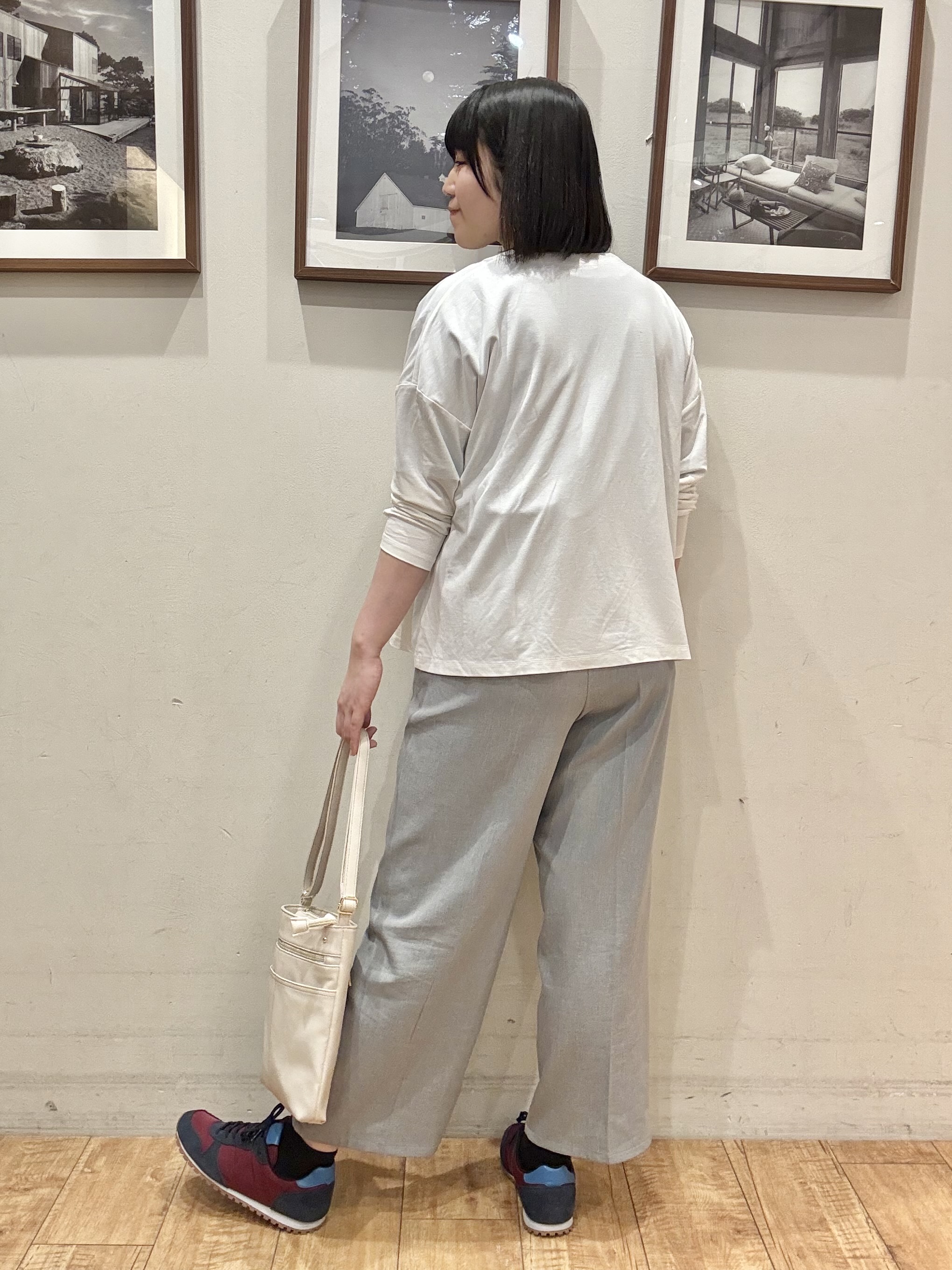 Tsuruさんの「SHOO･LA･RUE｜【綿100％/S-LL/プチプラ】選べる3柄 プリントアソートTシャツ」を使ったコーディネート