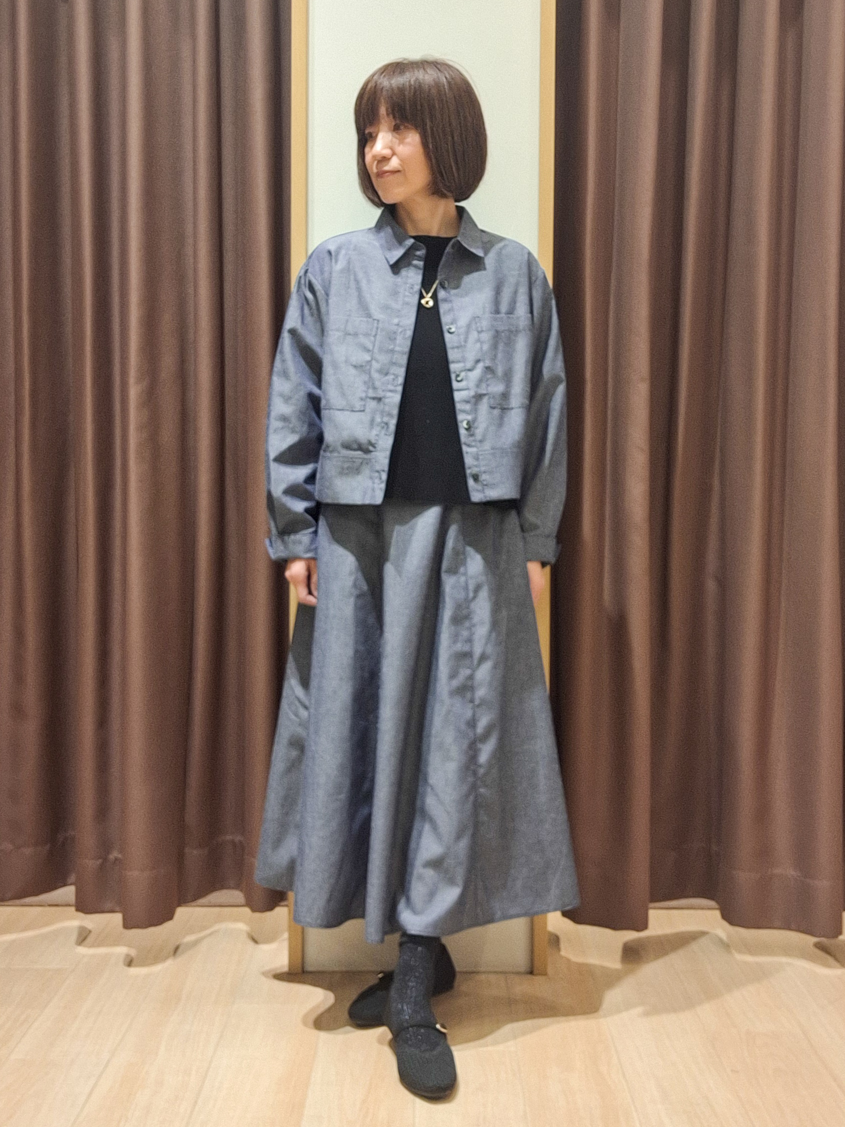 ウタさんの「grove｜【洗濯機OK】レイヤードにもおすすめ、軽やかクロップドニット」を使ったコーディネート