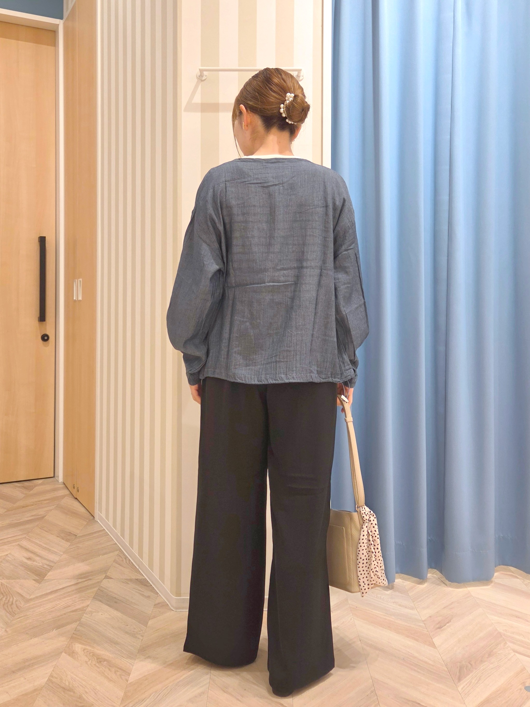 Ikumiさんの「SHOO･LA･RUE｜【毎日洗える/S-LL/UV】上半身すっきり 二の腕見せない5分袖ニット」を使ったコーディネート