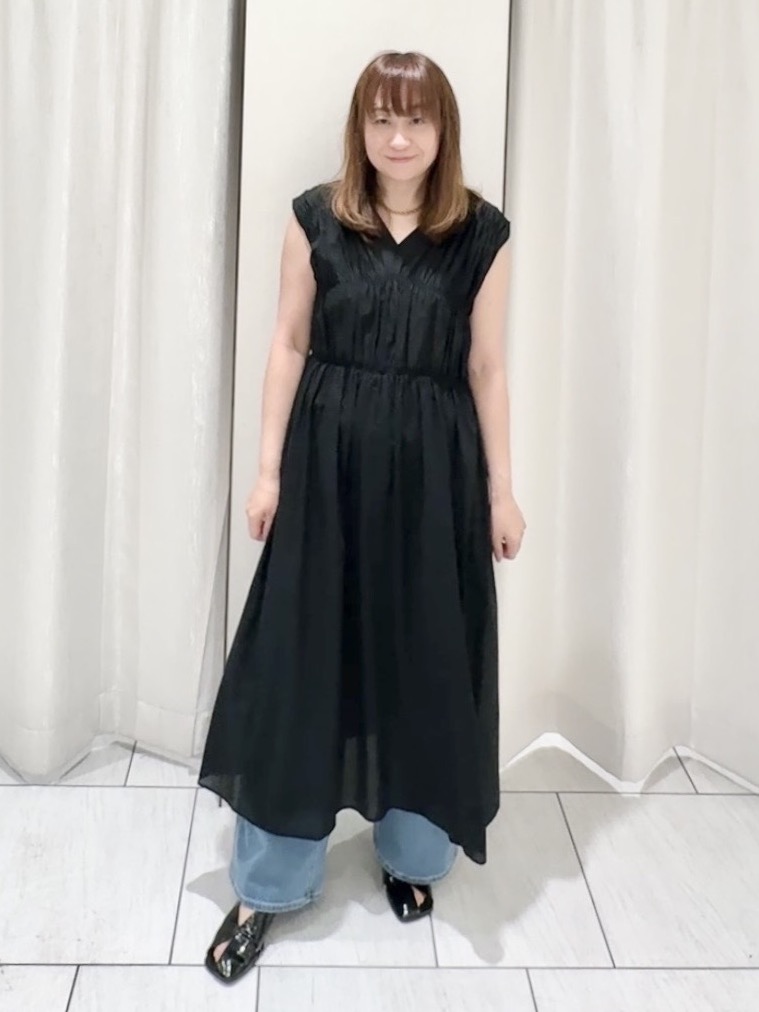 ʏᴜᴋɪᴋᴏさんの「UNTITLED｜◆【フレンチスリーブ/着映え】シャーリングロングワンピース」を使ったコーディネート