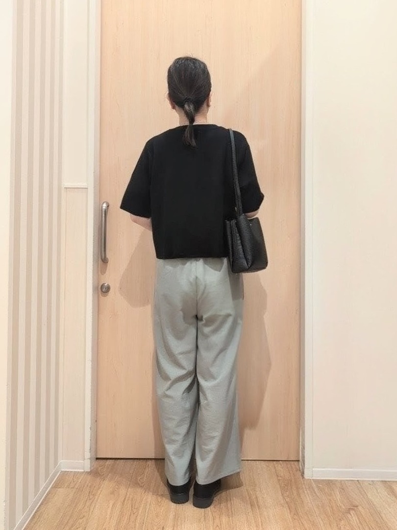 あさんの「SHOO･LA･RUE｜【S-LL】さらっと穿けてきれい見え 麻調タックワイドパンツ」を使ったコーディネート