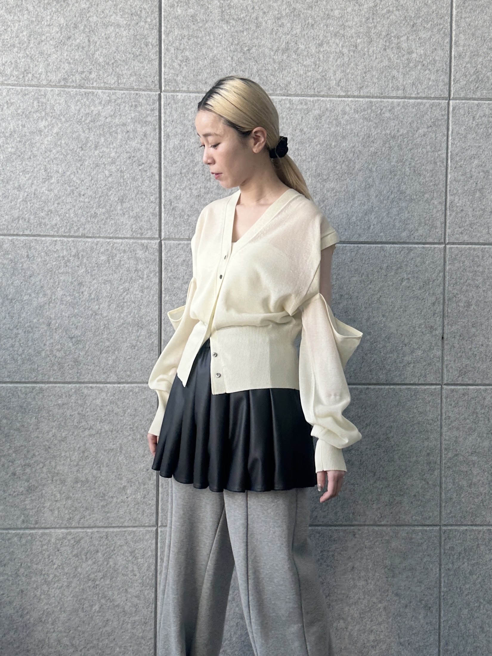 Buyer sakkoさんの「CODE A｜multiway knit cardigan」を使ったコーディネート