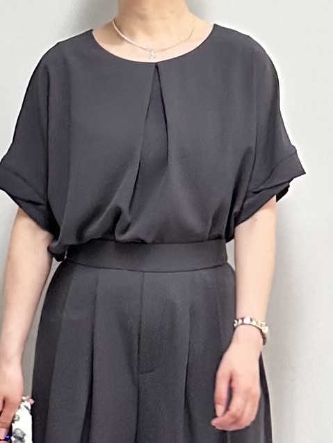みなこさんの「UNTITLED｜【セットアップ可/UVカット/前後2WAY】リラクシーフレンチスリーブブラウス」を使ったコーディネート