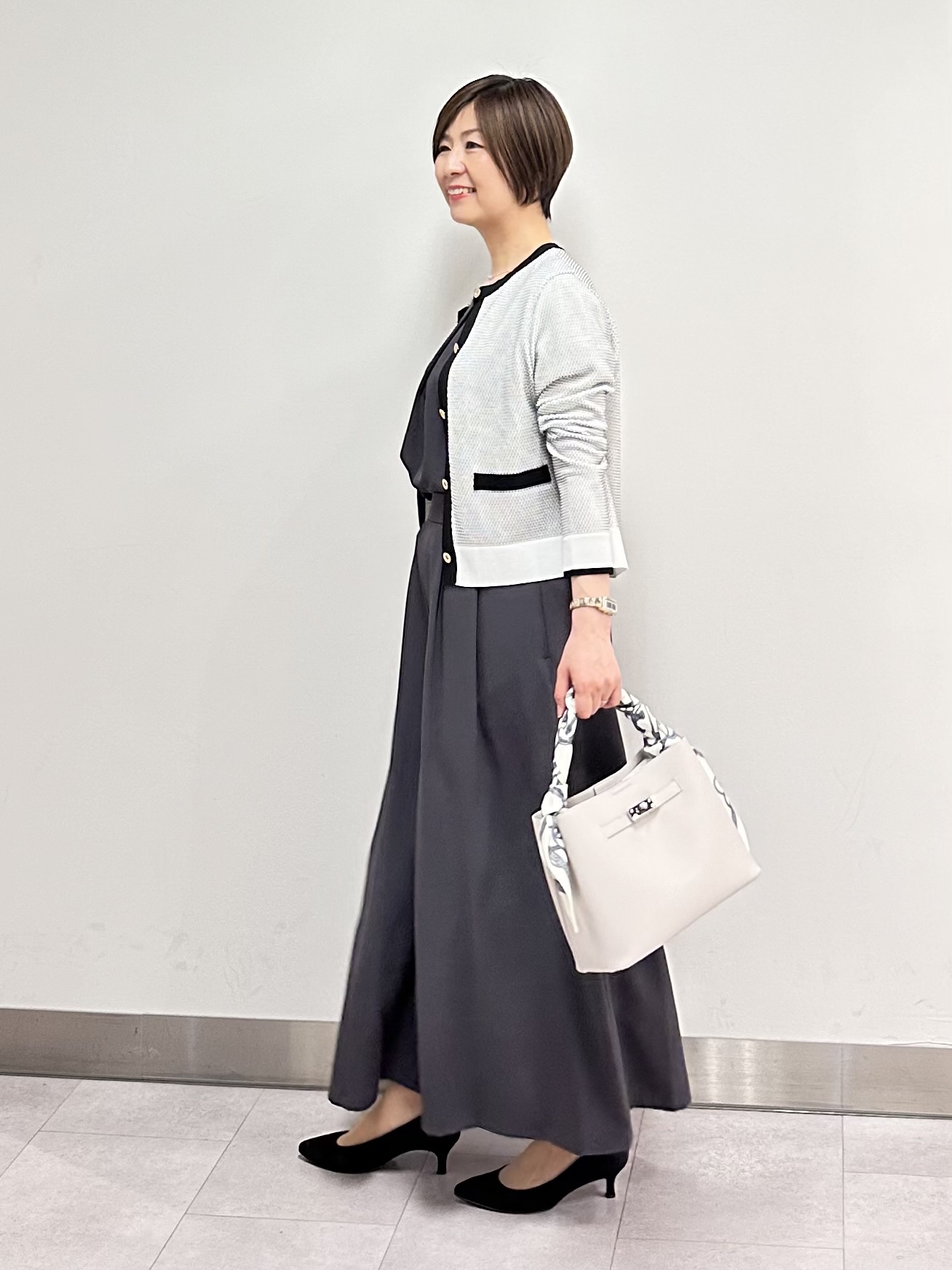 みなこさんの「UNTITLED｜【セットアップ可/UVカット/前後2WAY】リラクシーフレンチスリーブブラウス」を使ったコーディネート