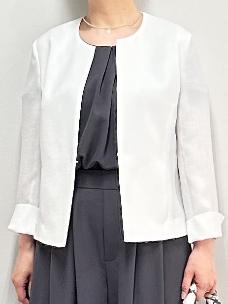 みなこさんの「UNTITLED｜【セットアップ可/UVカット/前後2WAY】リラクシーフレンチスリーブブラウス」を使ったコーディネート