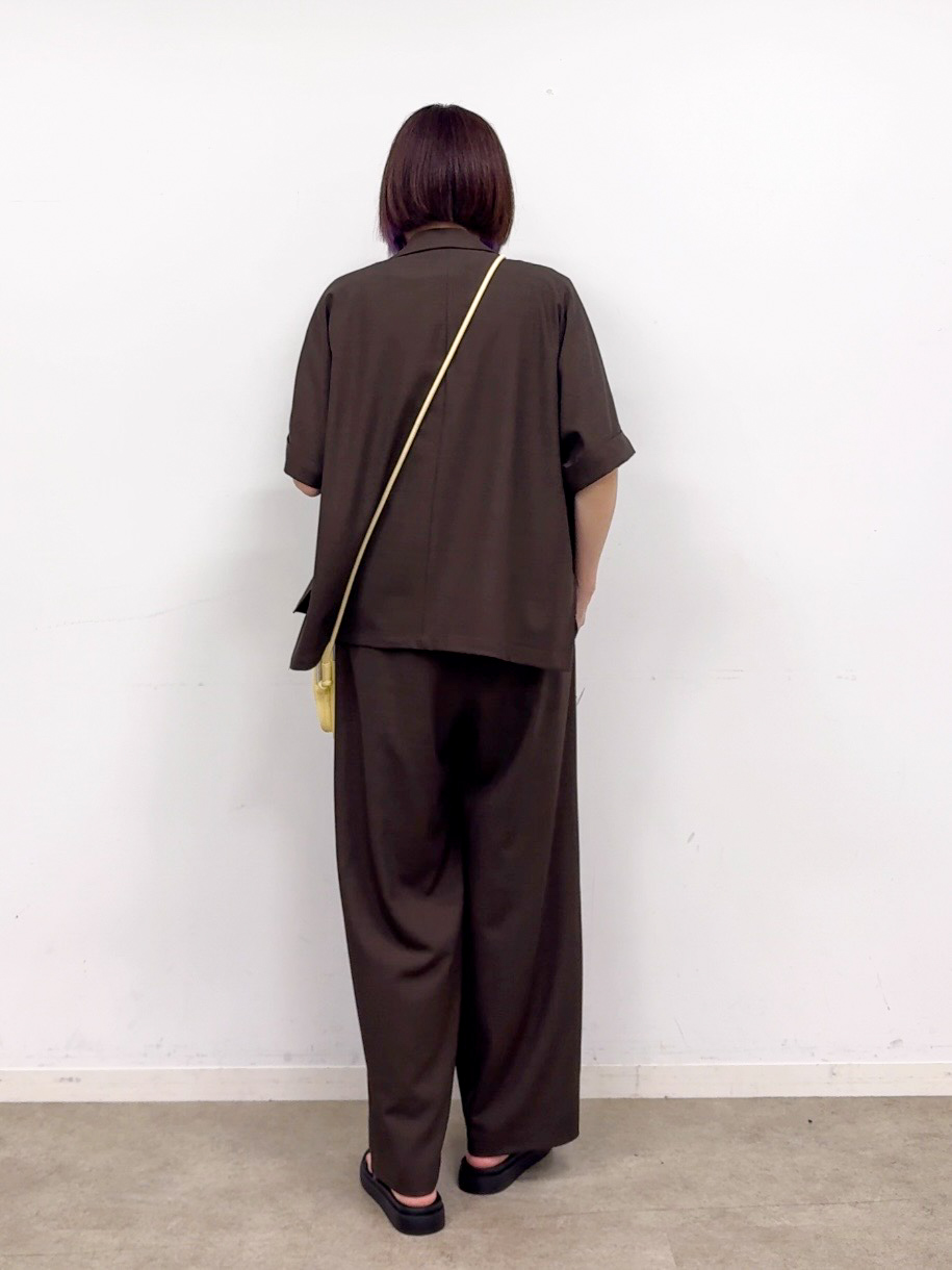 𝐜𝐡𝐢𝐤𝐚さんの「SHOO･LA･RUE｜【セットアップ可/洗濯後しわになりにくい/S-LL】半袖とろみテーラードジャケット」を使ったコーディネート