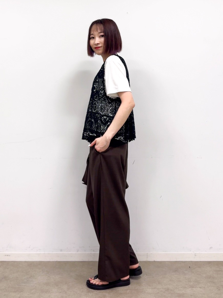 𝐜𝐡𝐢𝐤𝐚さんの「SHOO･LA･RUE｜【セットアップ可/洗濯後しわになりにくい/S-LL】半袖とろみテーラードジャケット」を使ったコーディネート