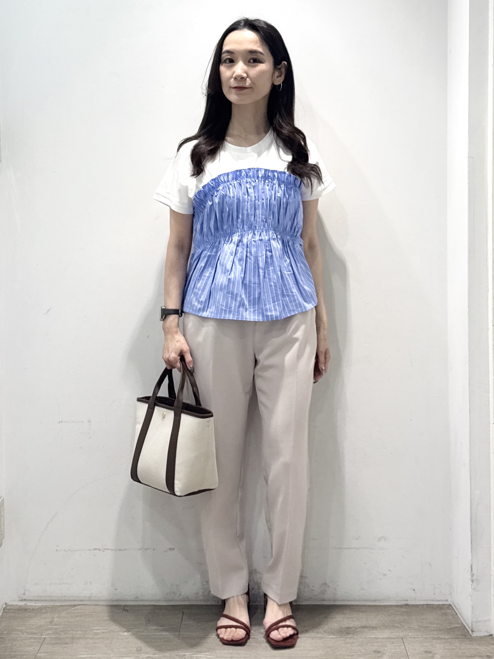 yuicciさんの「OPAQUE.CLIP｜ビスチェドッキングTシャツ【洗濯機OK】」を使ったコーディネート