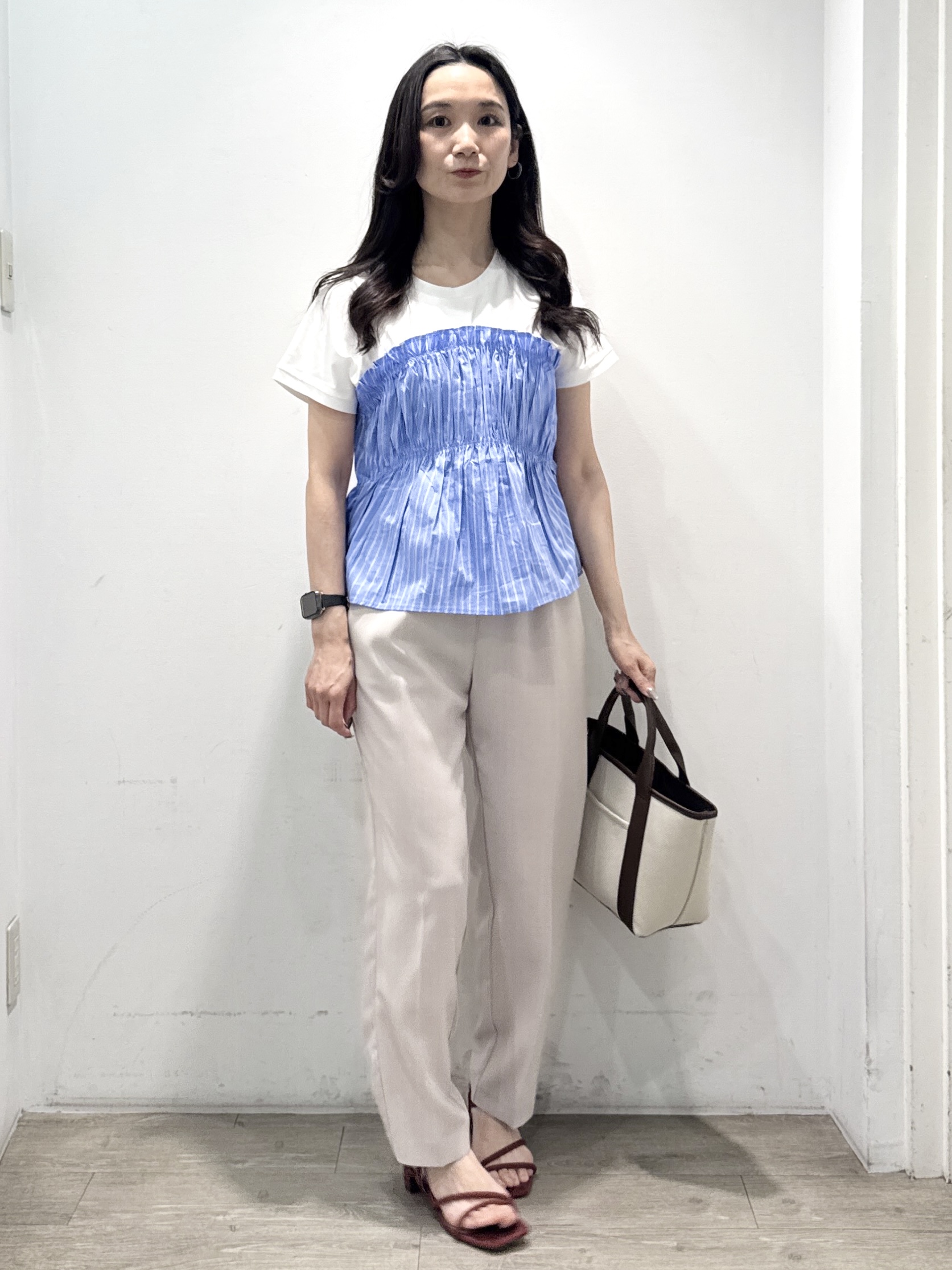 yuicciさんの「OPAQUE.CLIP｜ビスチェドッキングTシャツ【洗濯機OK】」を使ったコーディネート