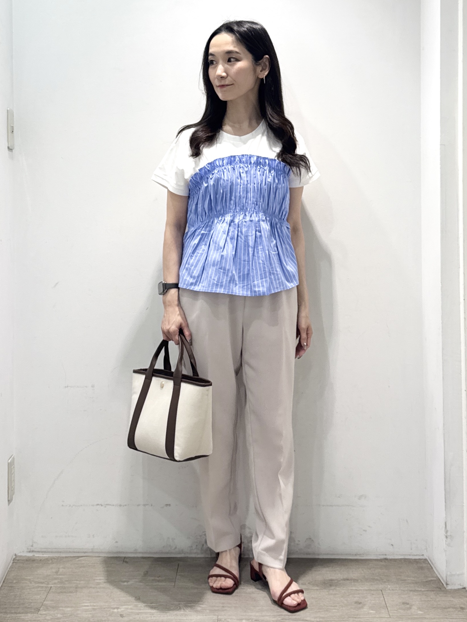 yuicciさんの「OPAQUE.CLIP｜ビスチェドッキングTシャツ【洗濯機OK】」を使ったコーディネート