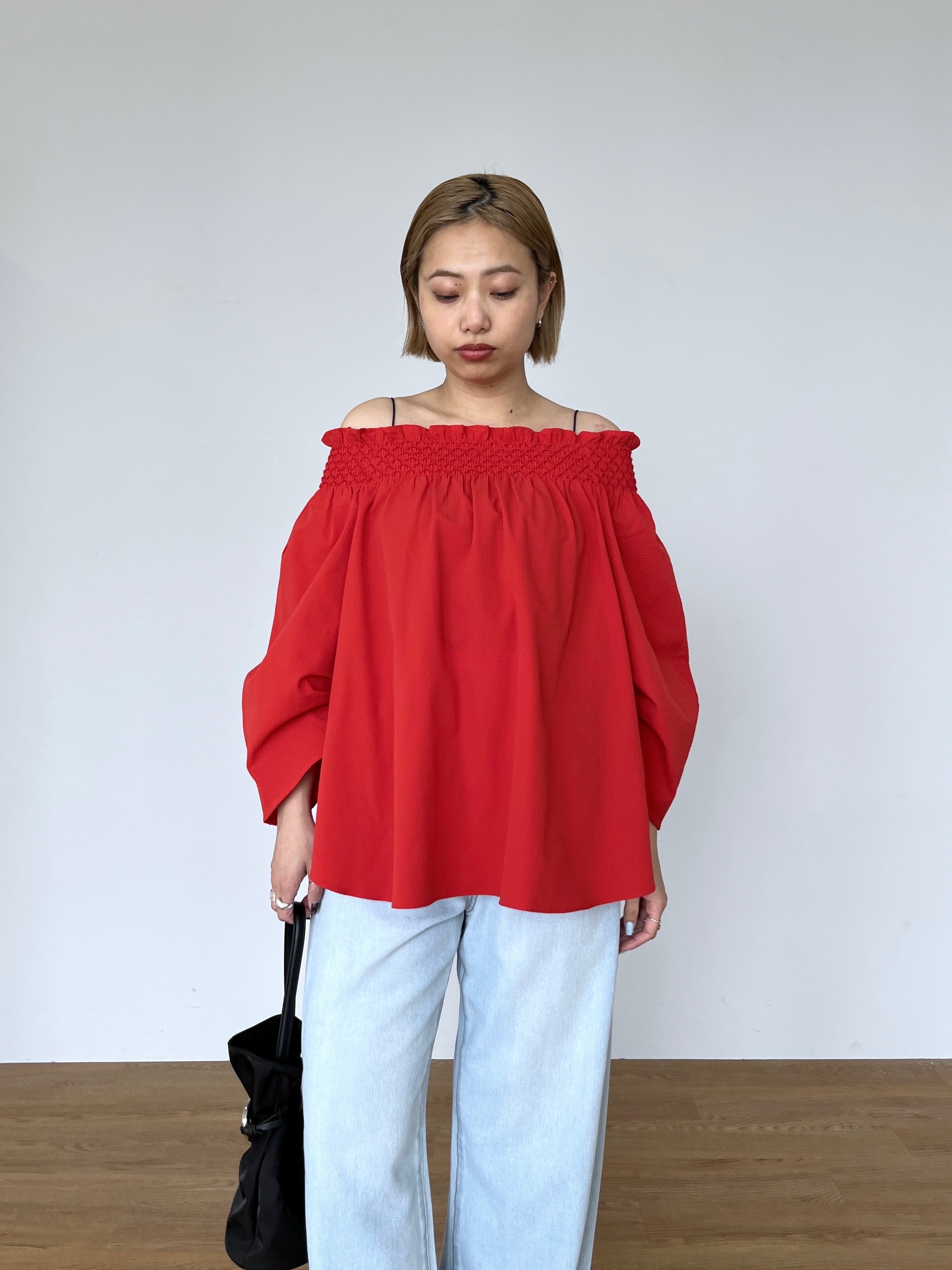 Harukaさんの「INDIVI｜サッカーオフショルブラウス【再入荷／2WAY】」を使ったコーディネート