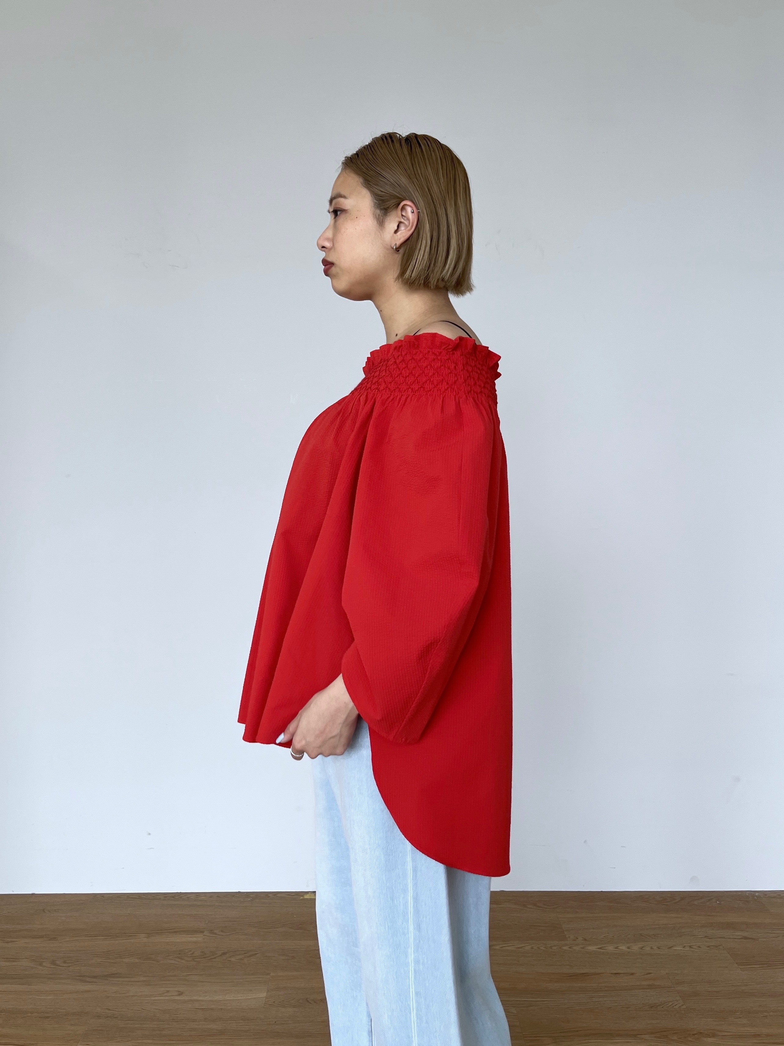 Harukaさんの「INDIVI｜サッカーオフショルブラウス【再入荷／2WAY】」を使ったコーディネート