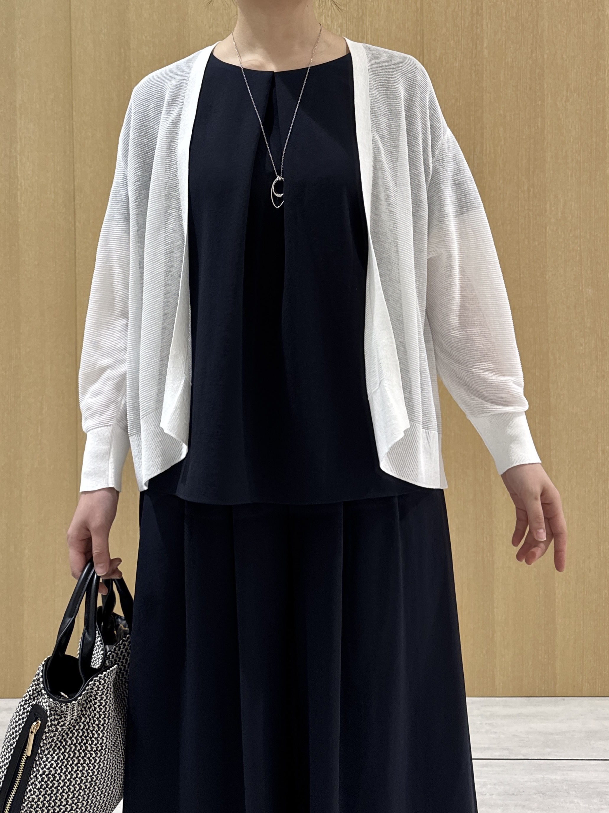 nanaさんの「UNTITLED｜【日除け・冷房対策に】コットンリネンカーディガン」を使ったコーディネート