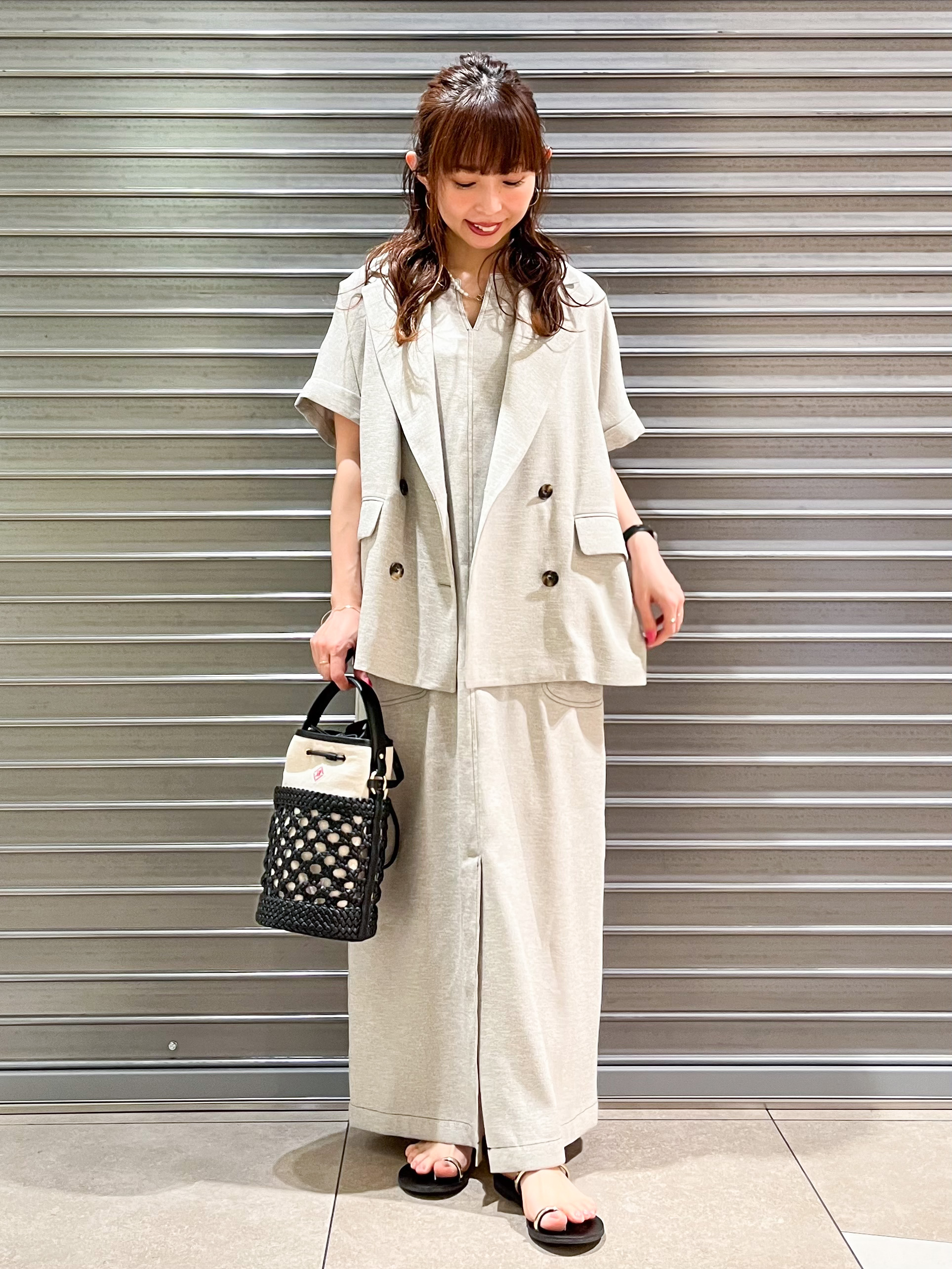 じゅんさんの「DRESSTERIOR｜【セットアップ可/UVカット/接触冷感/吸水速乾】ウォッシャブル リネンライクドルマンジャケット」を使ったコーディネート