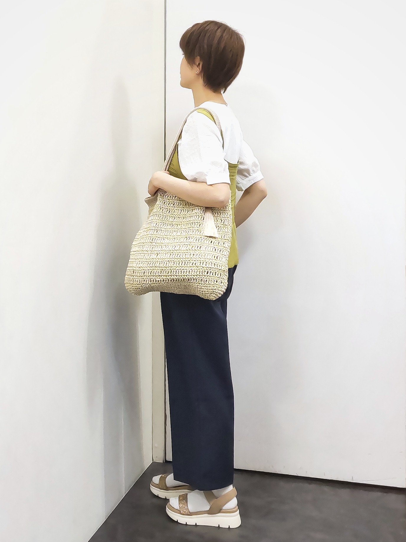 やまちゃんさんの「grove｜【2点SET】着るだけで完成、透かし編みニットビスチェ&times;ブラウス」を使ったコーディネート