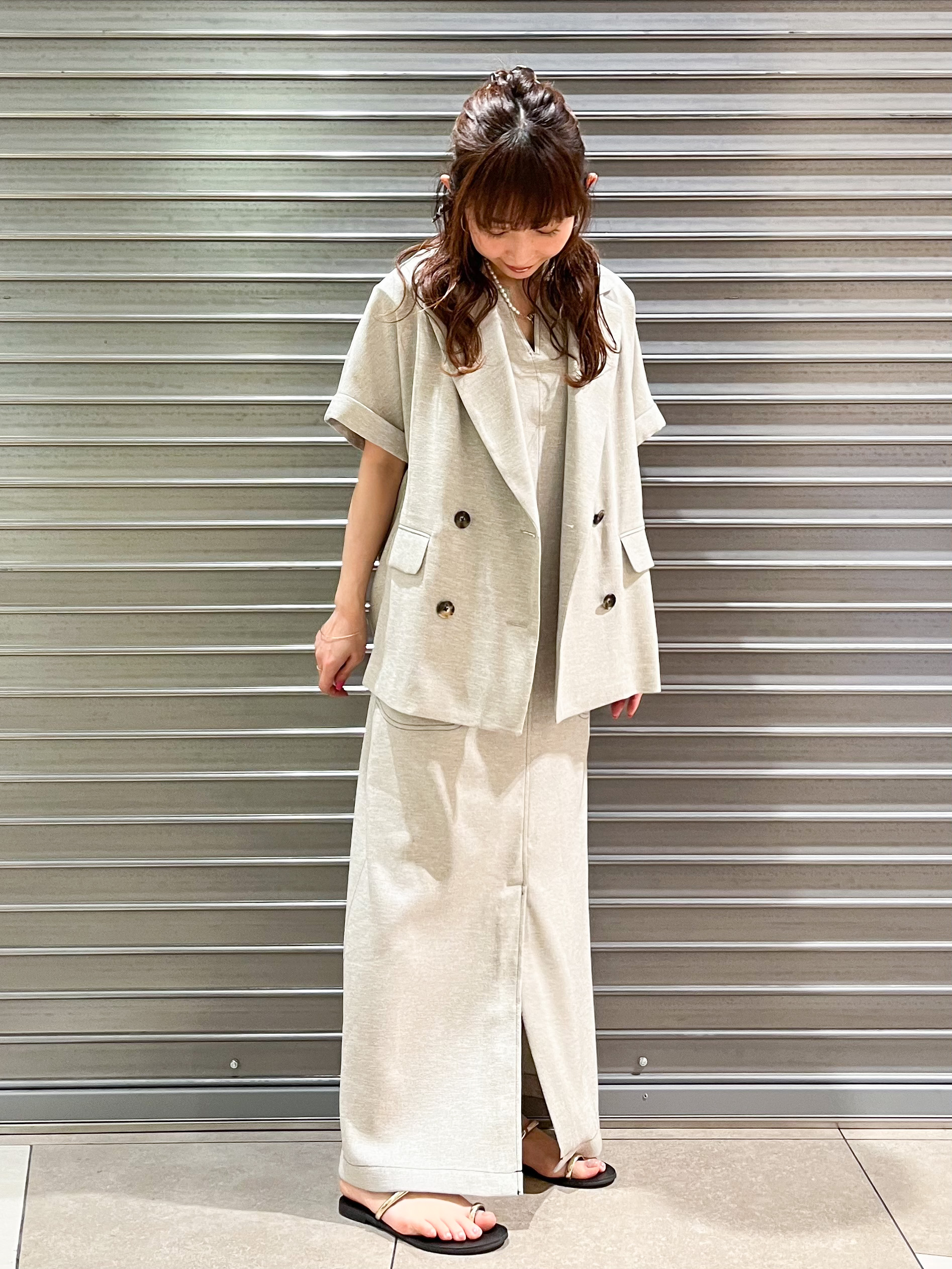 じゅんさんの「DRESSTERIOR｜【セットアップ可/UVカット/接触冷感/吸水速乾】ウォッシャブル リネンライクドルマンジャケット」を使ったコーディネート