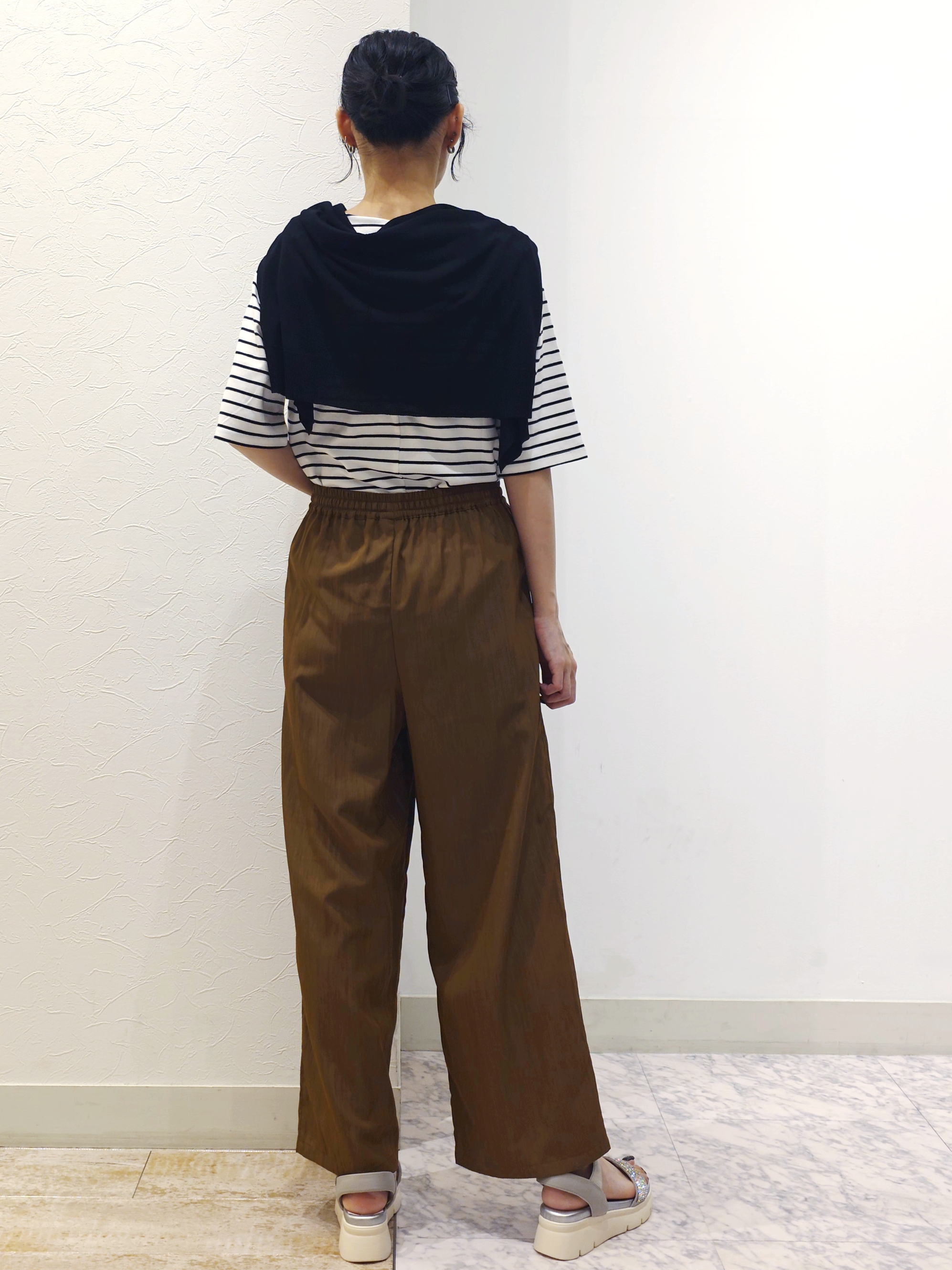 ケイさんの「grove｜【二の腕カバー/すっきり見え・抗菌防臭/UVカット】きちんと素材のボートネックTシャツ」を使ったコーディネート