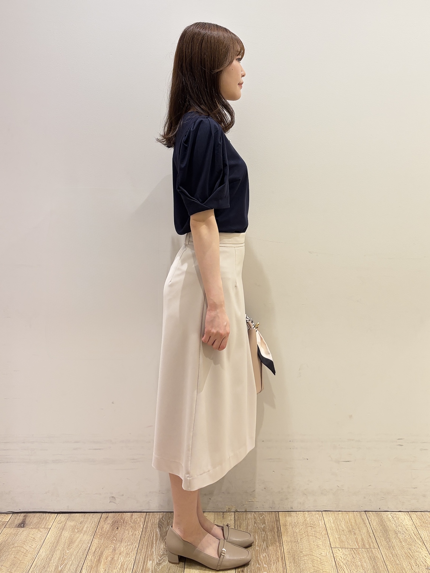 MOMOさんの「index｜【UVケア／接触冷感】ベアタックスリーブトップス《吸水速乾／透け防止／洗濯機OK／6col》」を使ったコーディネート