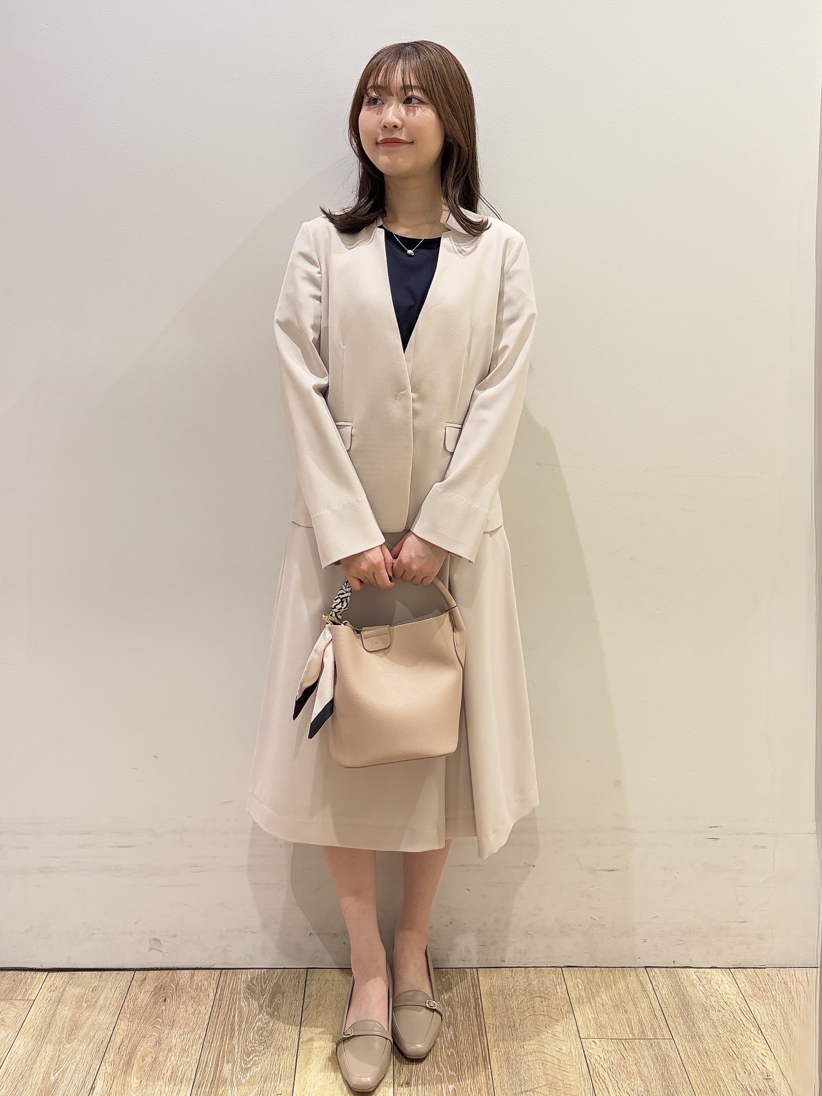MOMOさんの「index｜【接触冷感／吸水速乾】ノーカラージャケット／セットアップ対応可《洗える／防シワ／ストレッチ》」を使ったコーディネート