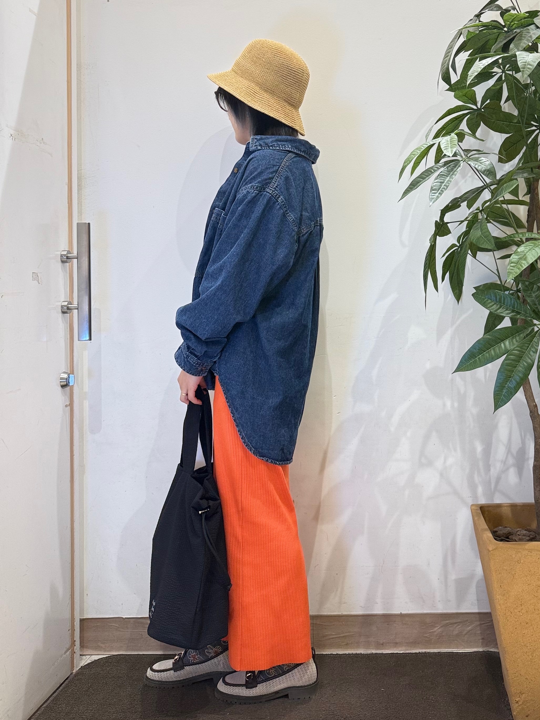 misakiさんの「SHOO･LA･RUE｜【セルフカット可能/洗濯機可/S-LL】テレコナロースカート」を使ったコーディネート