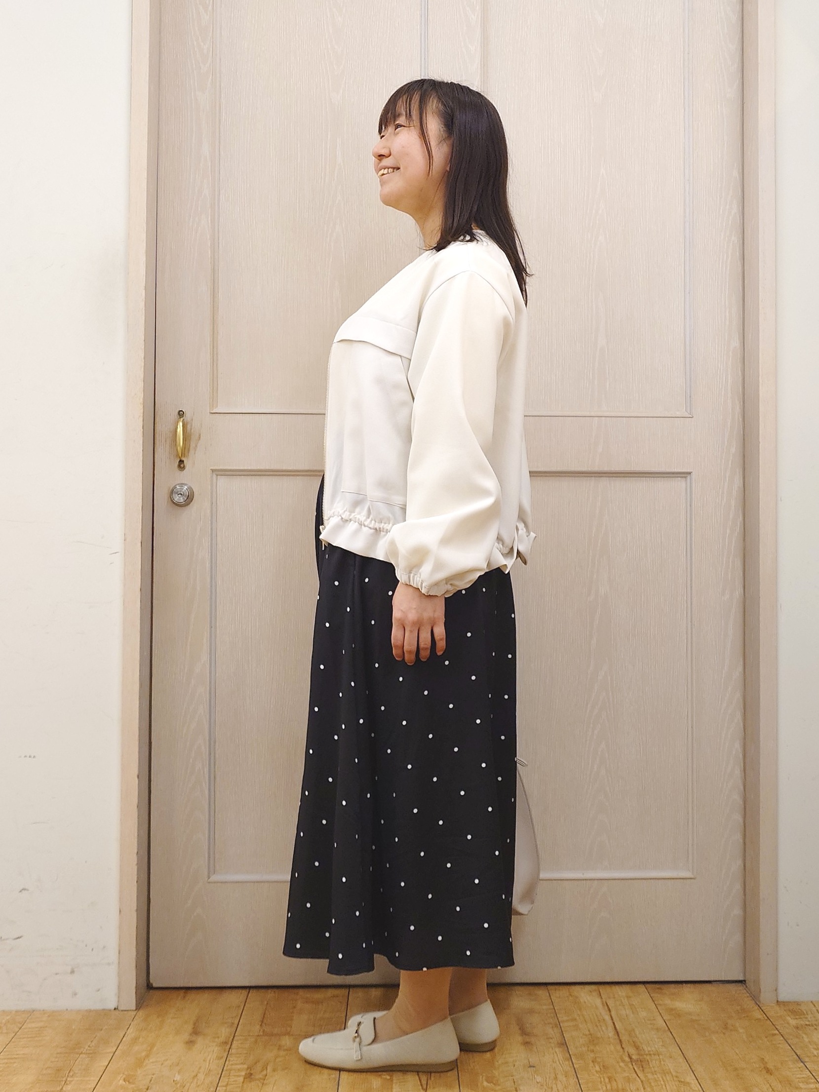 とろろさんの「SHOO･LA･RUE｜【洗濯機可/S-LL/アンサンブル可】すっきりと好印象 配色クルーネックニット」を使ったコーディネート
