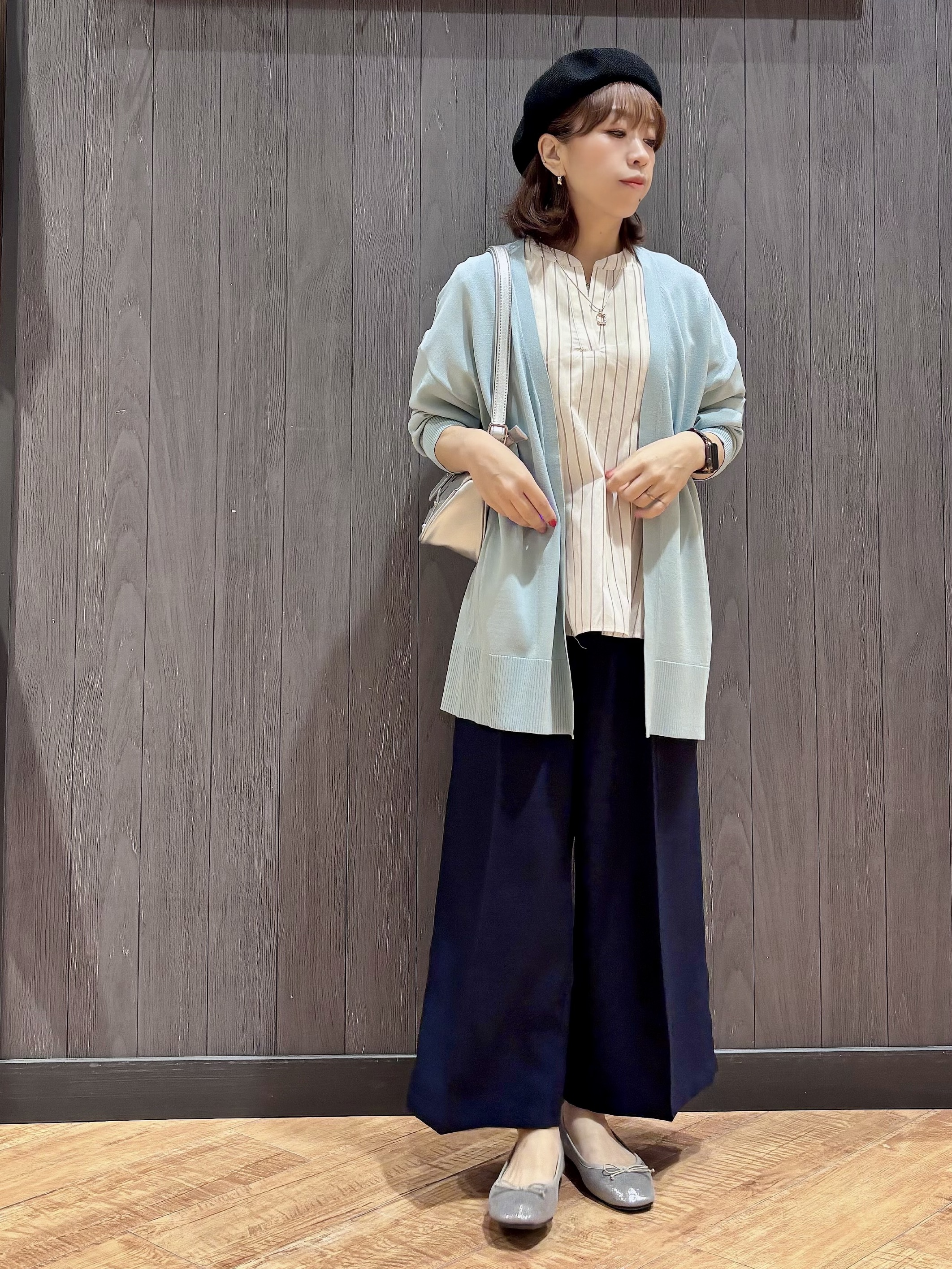 meiさんの「SHOO･LA･RUE｜【洗濯機可/UV】さらっとしたタッチが心地よい ミドルカーディガン」を使ったコーディネート