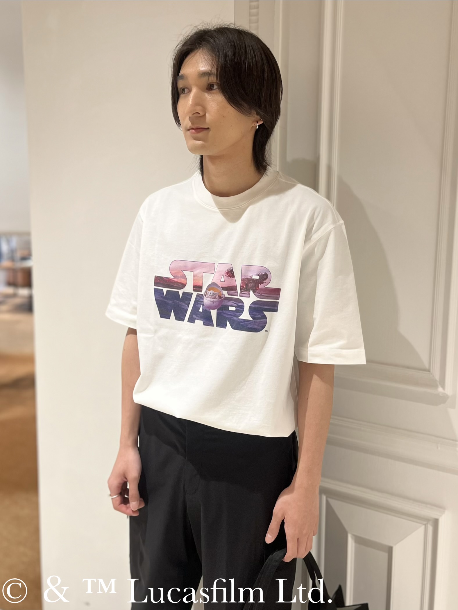 Watanabeさんの「DRESSTERIOR｜◆【接触冷感】STAR WARS ロゴTシャツ」を使ったコーディネート