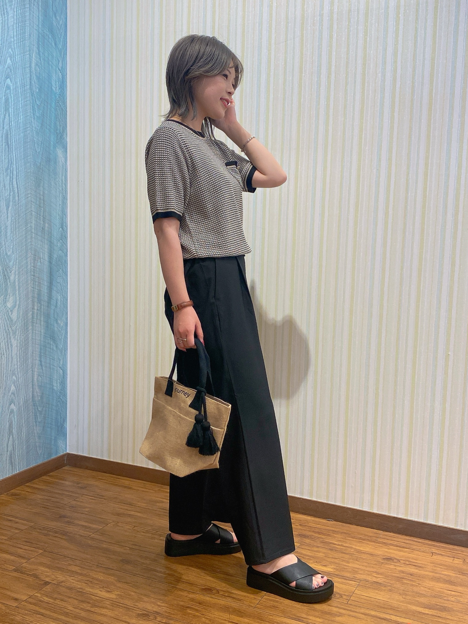 ayaさんの「SHOO･LA･RUE｜【洗濯機可/S-LL】金ボタンが上品 カノコ編み配色クルーネックニット」を使ったコーディネート