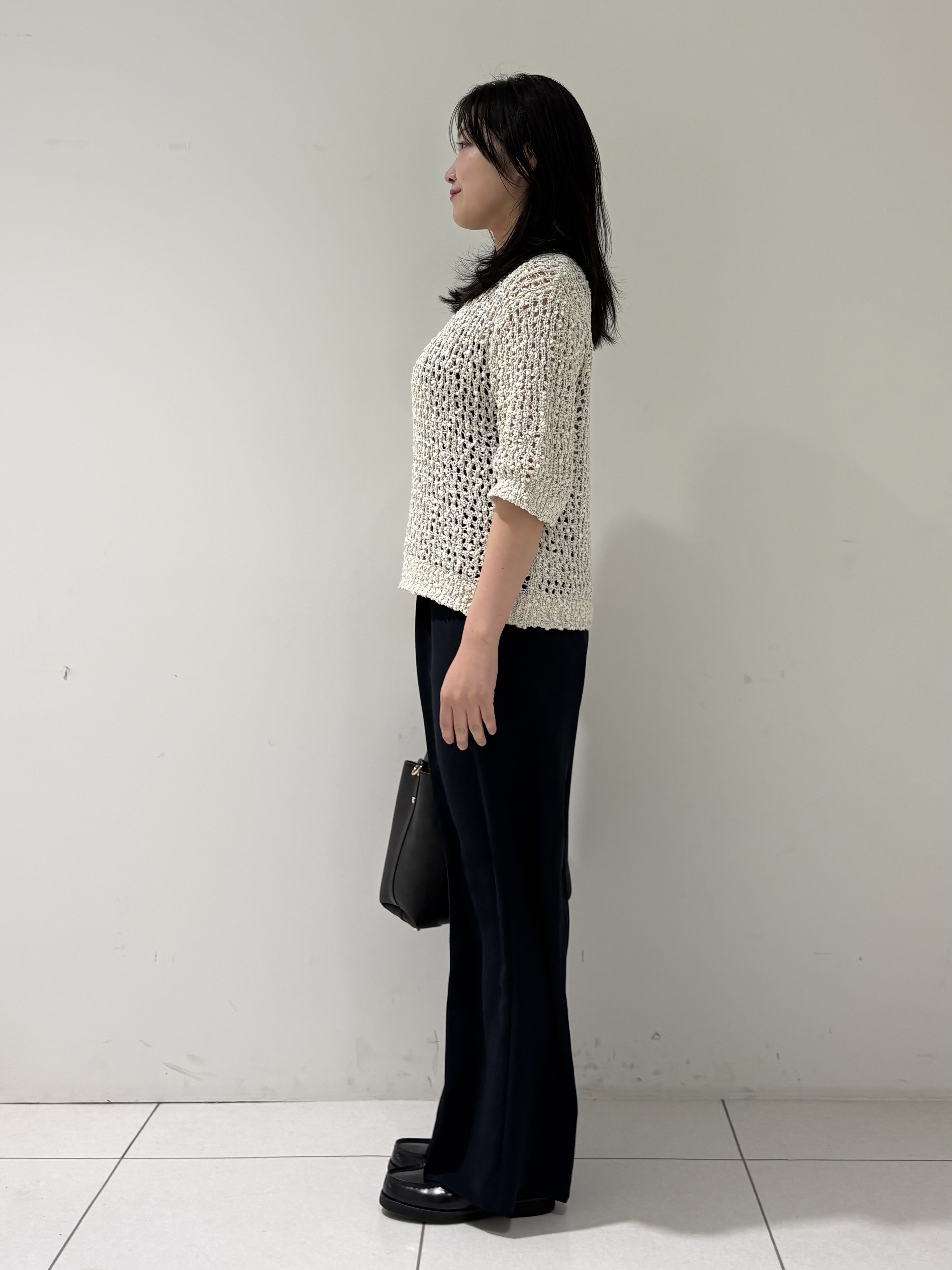 momokoさんの「INDIVI｜【洗える／ラメ混／5分袖】イタリア糸ファンシーヤーンニット」を使ったコーディネート