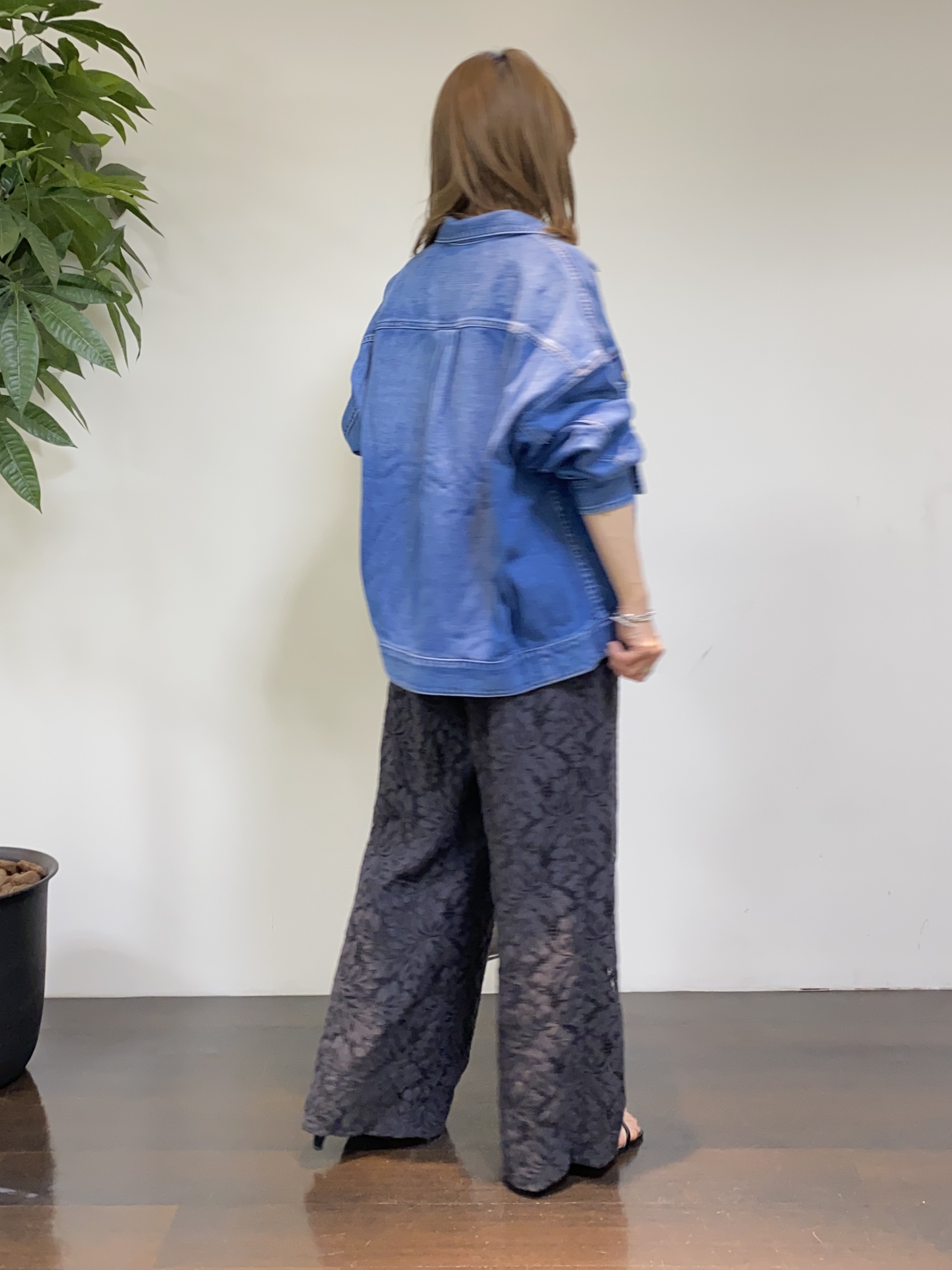 tomoさんの「UNTITLED｜【Healthy DENIM】別注Bran／デニムジャケット」を使ったコーディネート