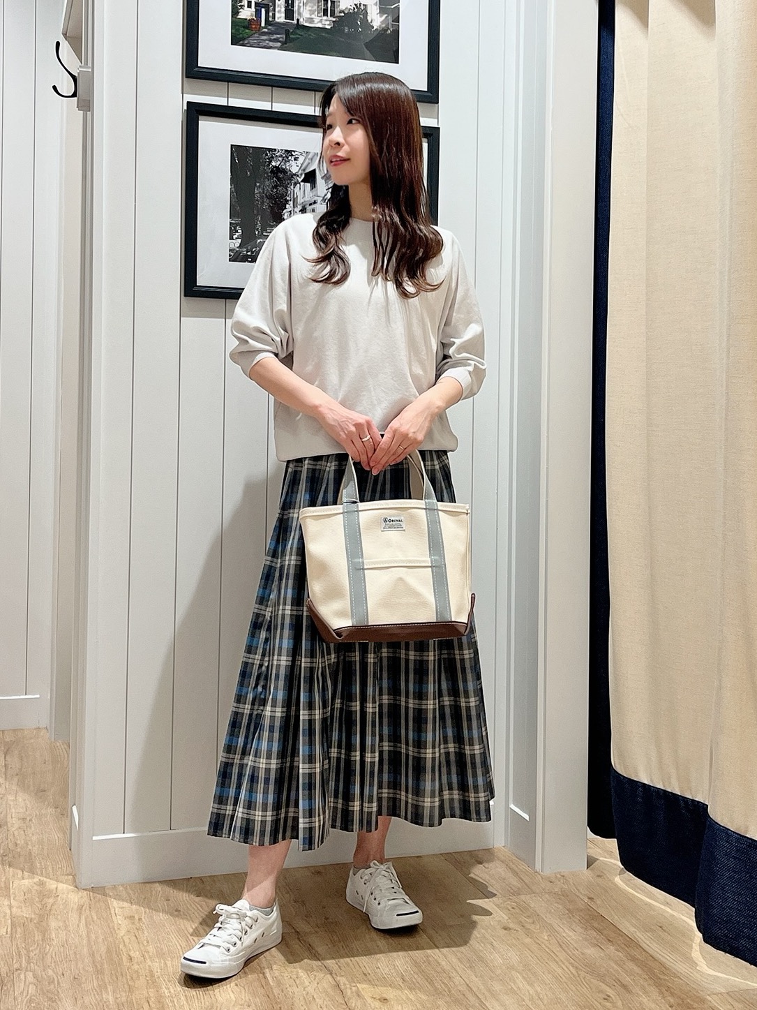 mihoさんの「Dessin｜【360度可愛い】バックヘンリーカットソー5分袖」を使ったコーディネート