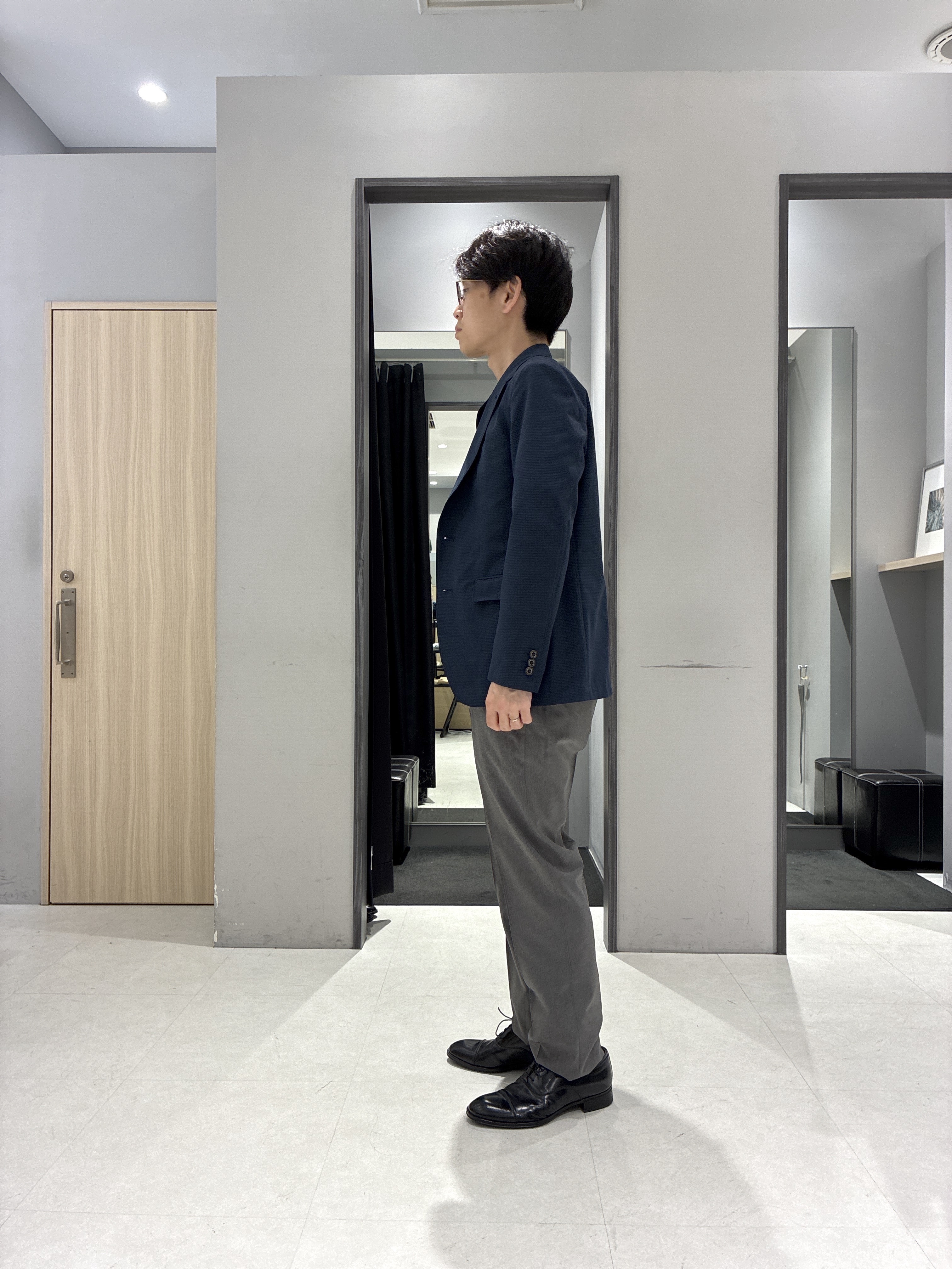 わいずみさんの「TAKEO KIKUCHI｜【抗菌防臭】COOL DOTS（R）ドビープリント ジャケット」を使ったコーディネート