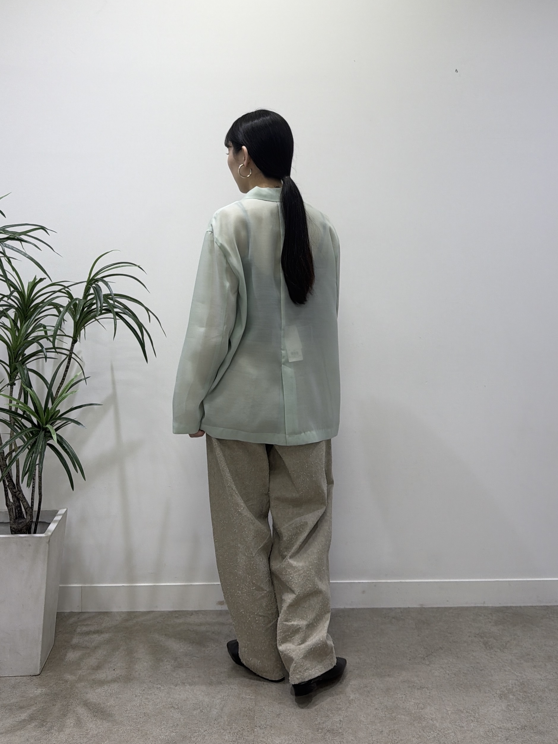 rinaさんの「INDIVI｜【接触冷感/通気性】シアーシャツジャケット」を使ったコーディネート