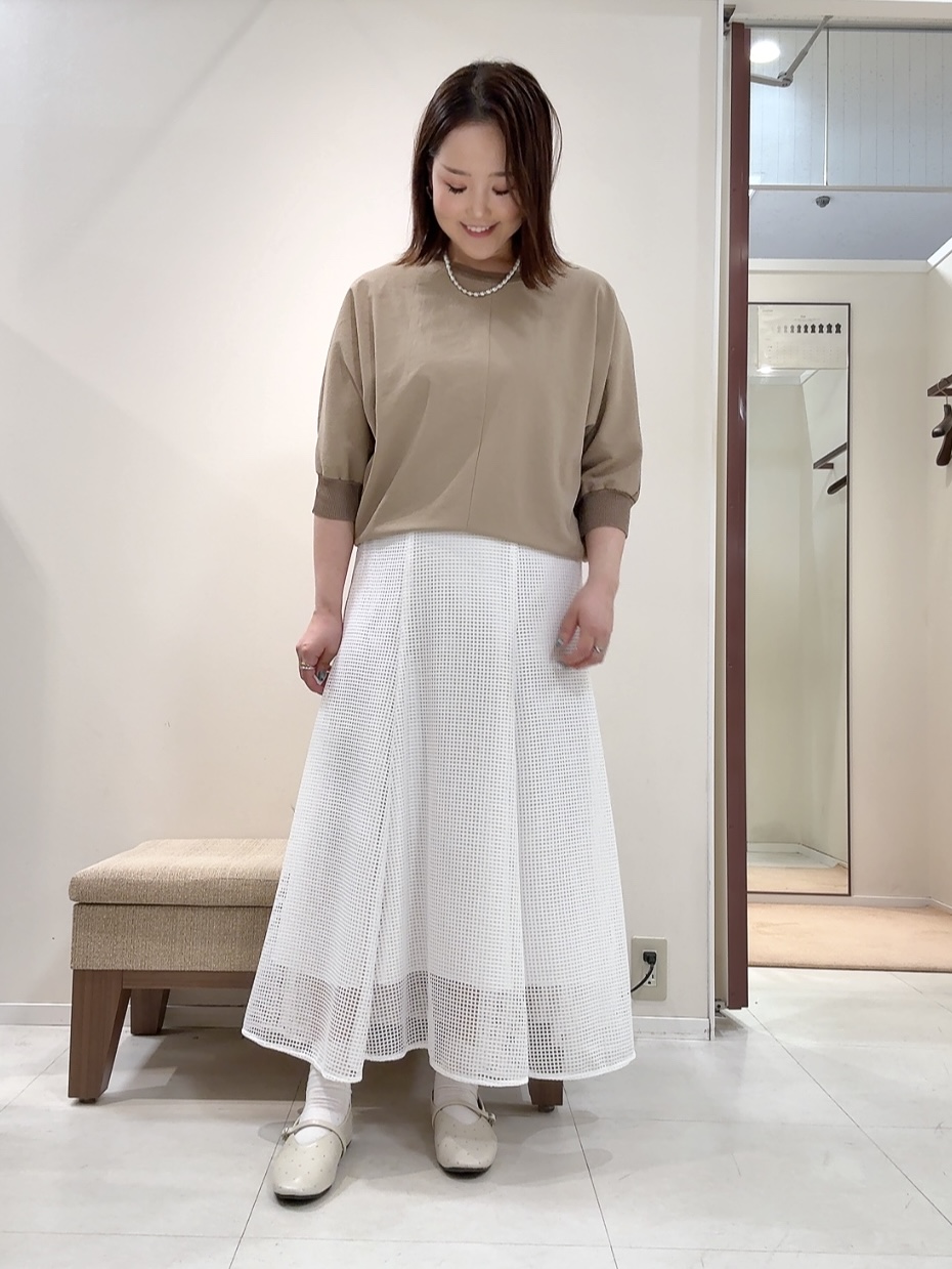 YUIさんの「UNTITLED｜【吸水速乾/UVカット】ドルマンスリーブブラウス」を使ったコーディネート
