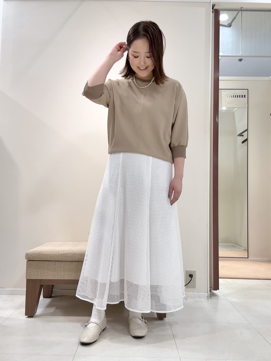 YUIさんの「UNTITLED｜【吸水速乾/UVカット】ドルマンスリーブブラウス」を使ったコーディネート