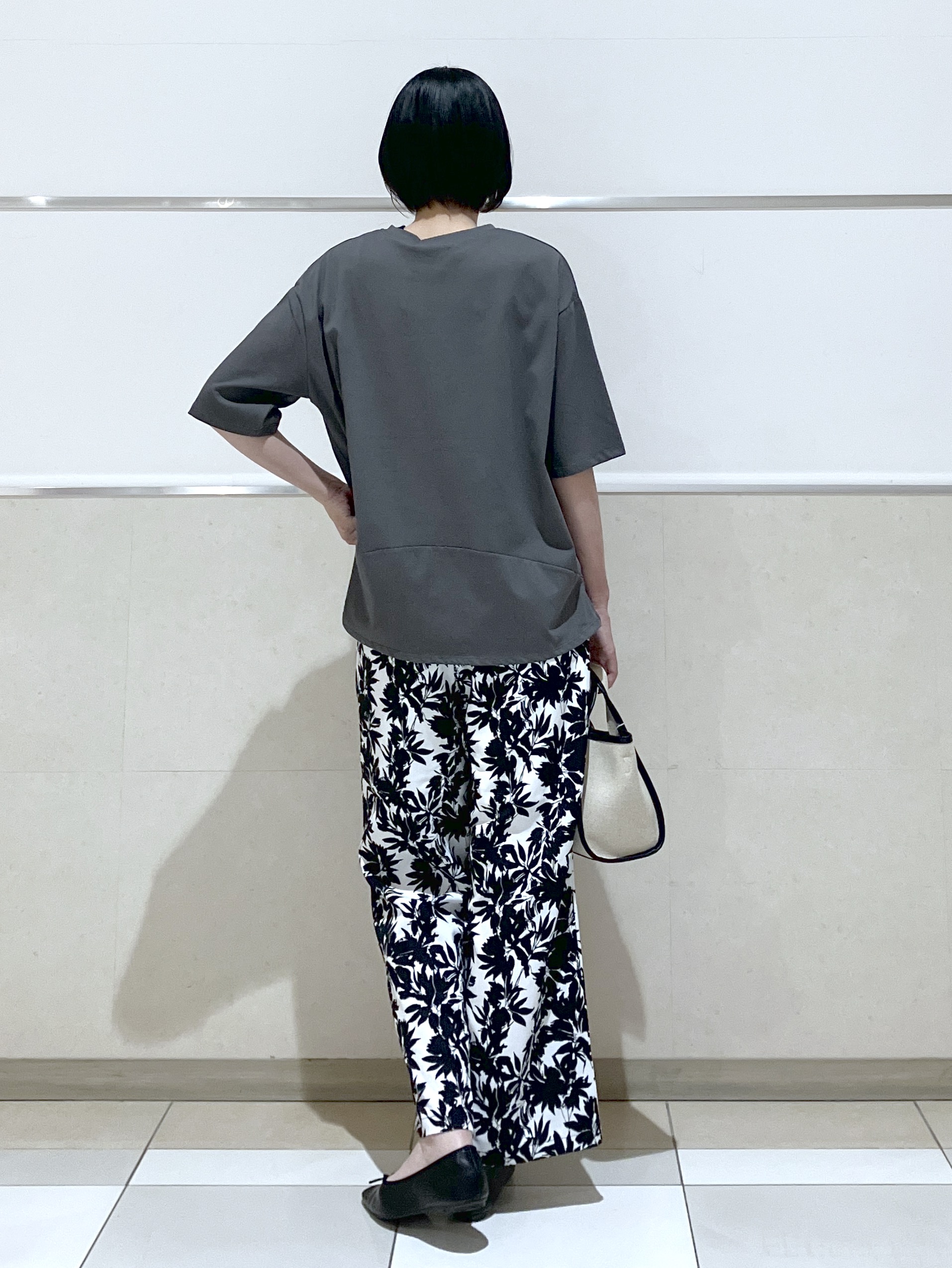 eriko さんの「Dessin｜【UVカット/接触冷感】プレーティングTシャツ」を使ったコーディネート