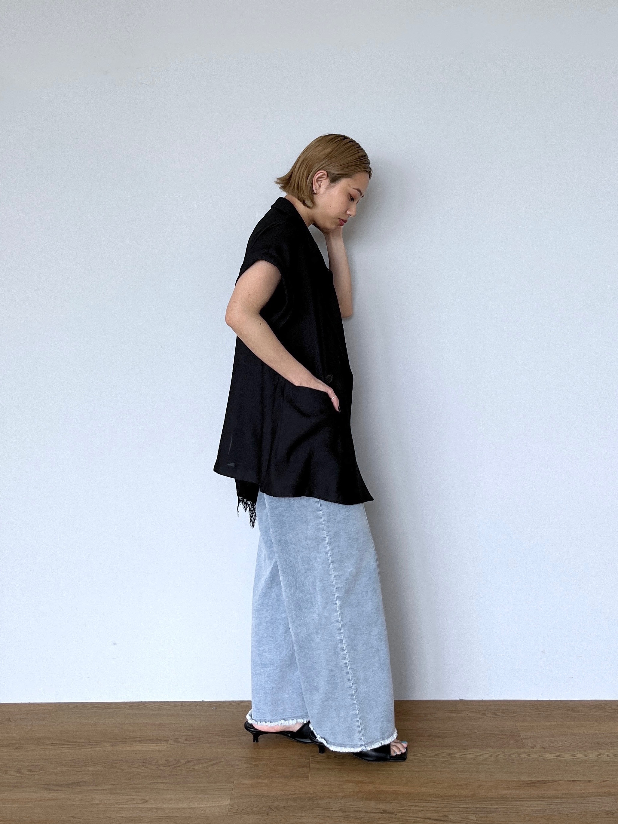 Harukaさんの「INDIVI｜ワッシャーシアー半袖ダブルジャケット」を使ったコーディネート